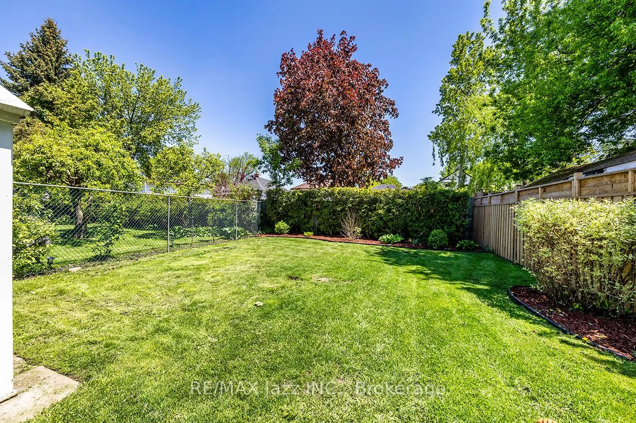 Photo 19 of 69 Westmount Street, Oshawa, Vanier — HOMEH