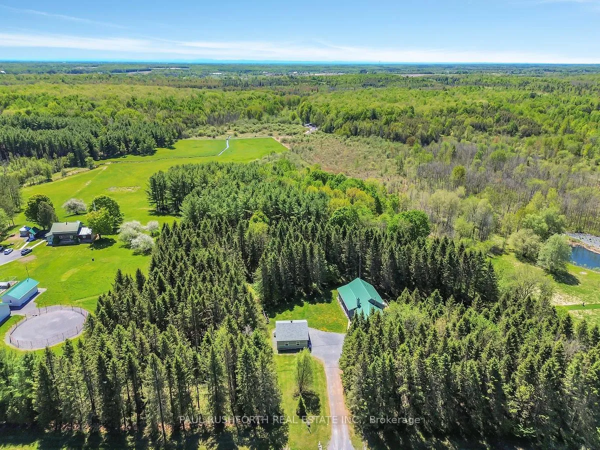 Photo 3 of 19474 Kenyon Conc Rd 1, North Glengarry, North Glengarry (Kenyon) Twp — HOMEH