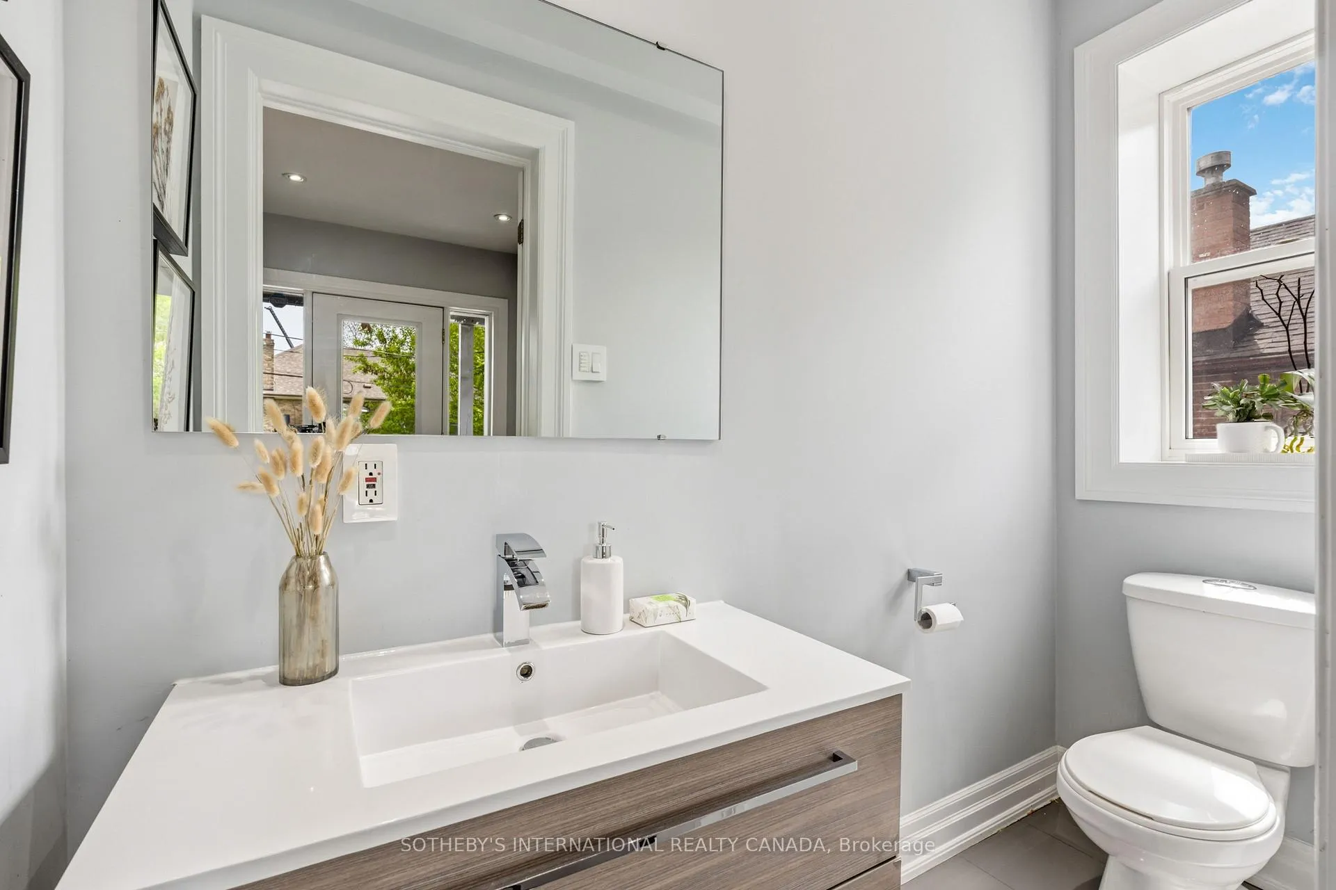 Photo 11 of 65 Meighen Avenue, Toronto, O'Connor-Parkview — HOMEH