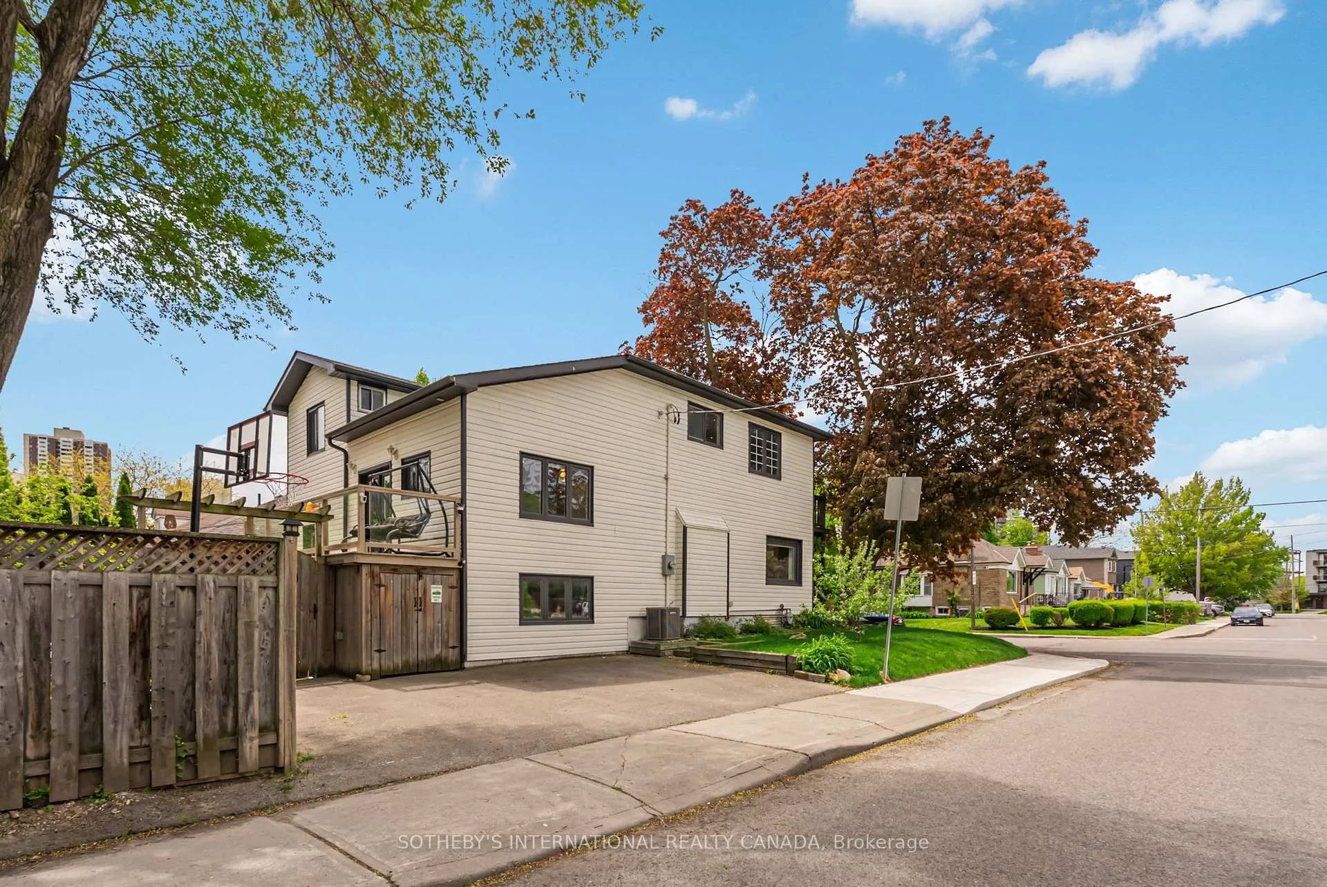 Photo 25 of 65 Meighen Avenue, Toronto, O'Connor-Parkview — HOMEH