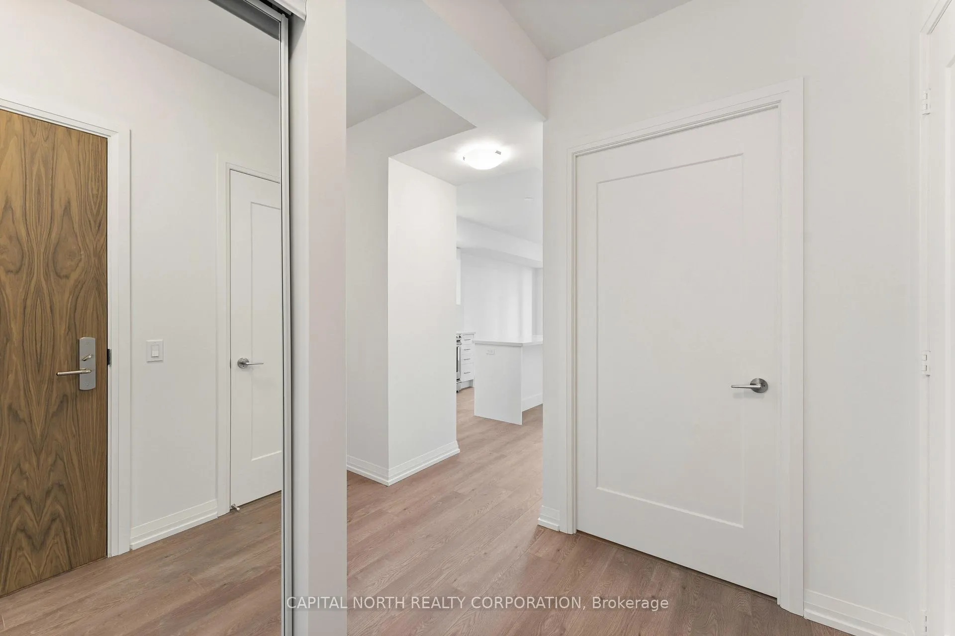 Photo 6 of Unit 1101, 27 Korda Gate, Vaughan, Vellore Village — HOMEH