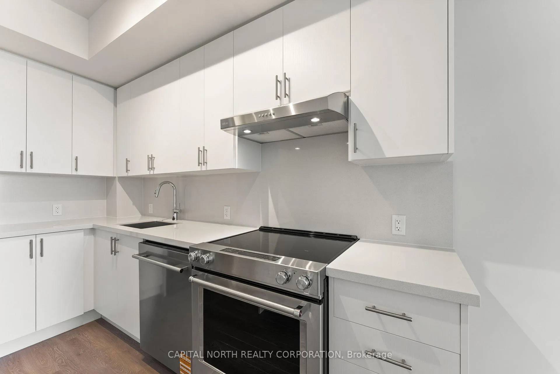 Photo 11 of Unit 1101, 27 Korda Gate, Vaughan, Vellore Village — HOMEH