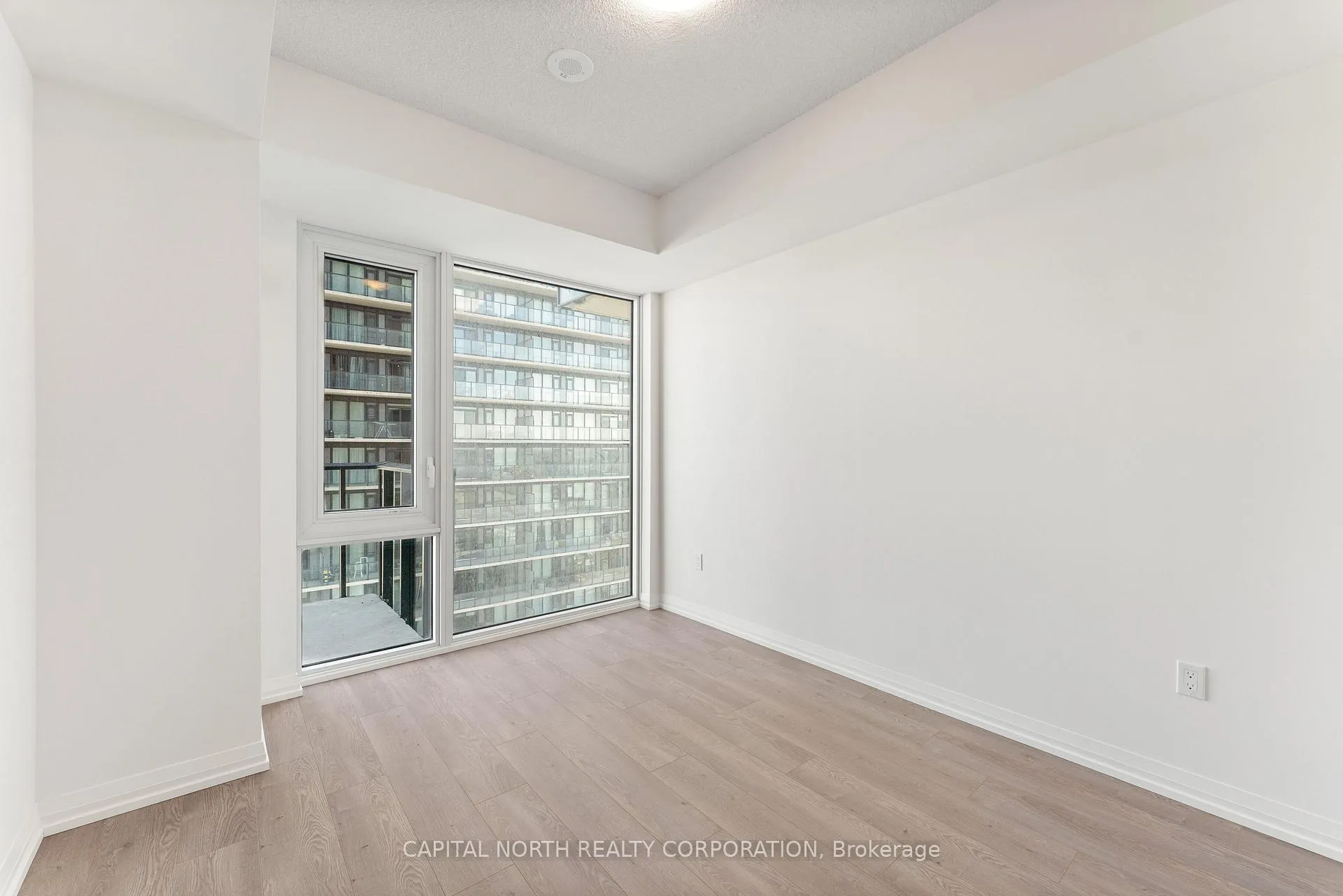 Photo 19 of Unit 1101, 27 Korda Gate, Vaughan, Vellore Village — HOMEH