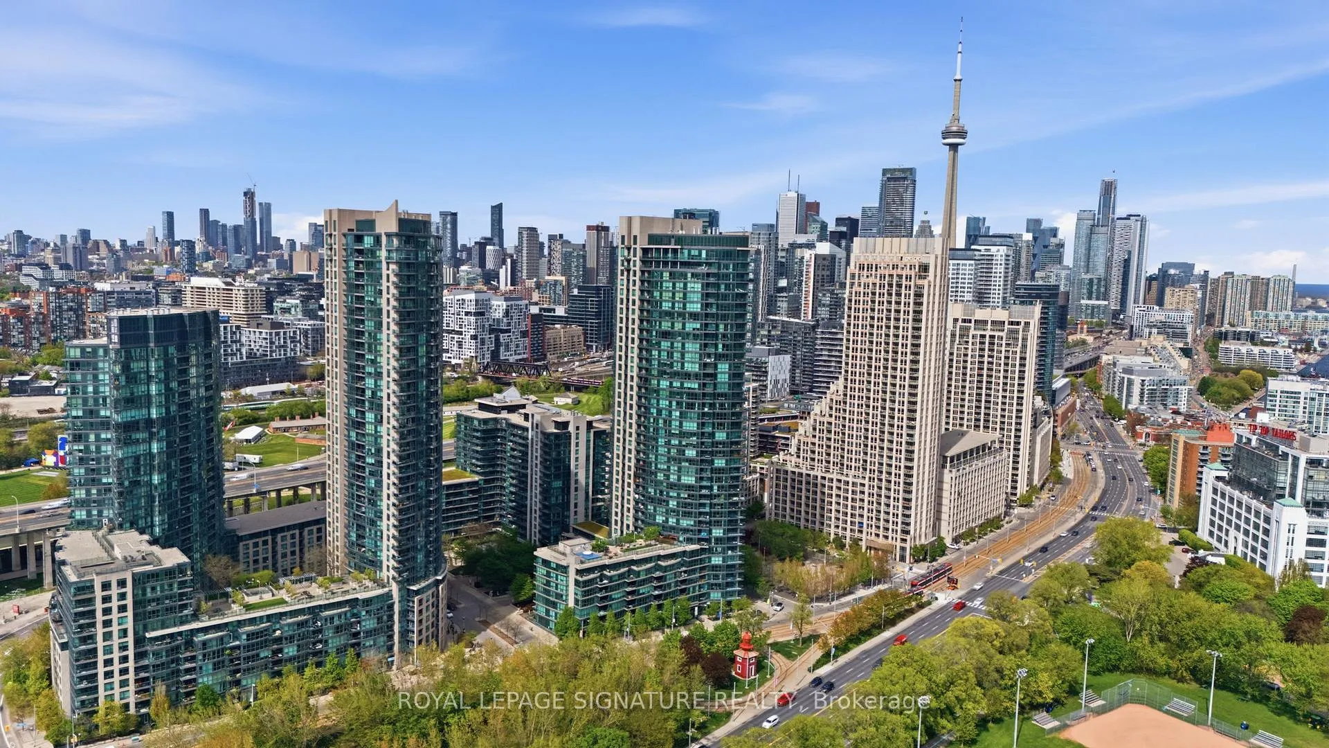 Photo 2 of Unit 705, 215 Fort York Boulevard, Toronto, Niagara — HOMEH