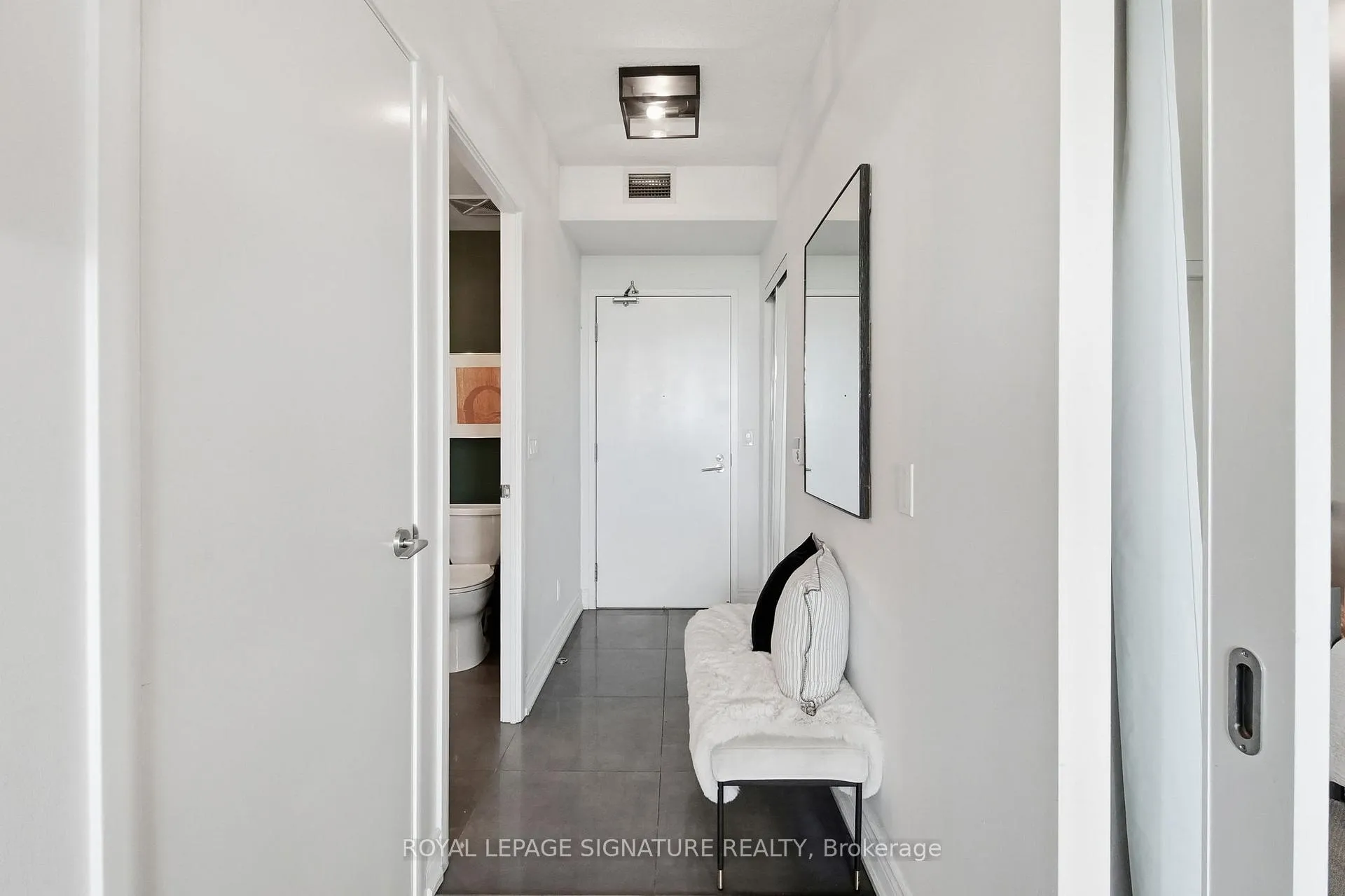 Photo 4 of Unit 705, 215 Fort York Boulevard, Toronto, Niagara — HOMEH