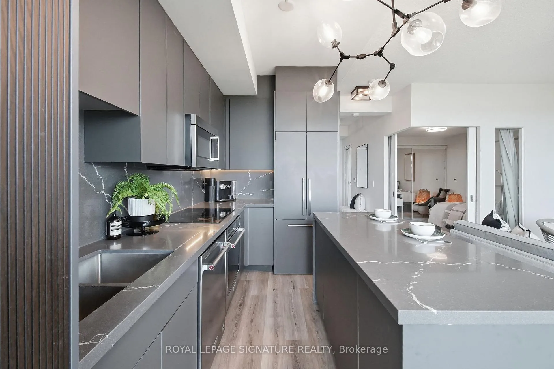 Photo 8 of Unit 705, 215 Fort York Boulevard, Toronto, Niagara — HOMEH