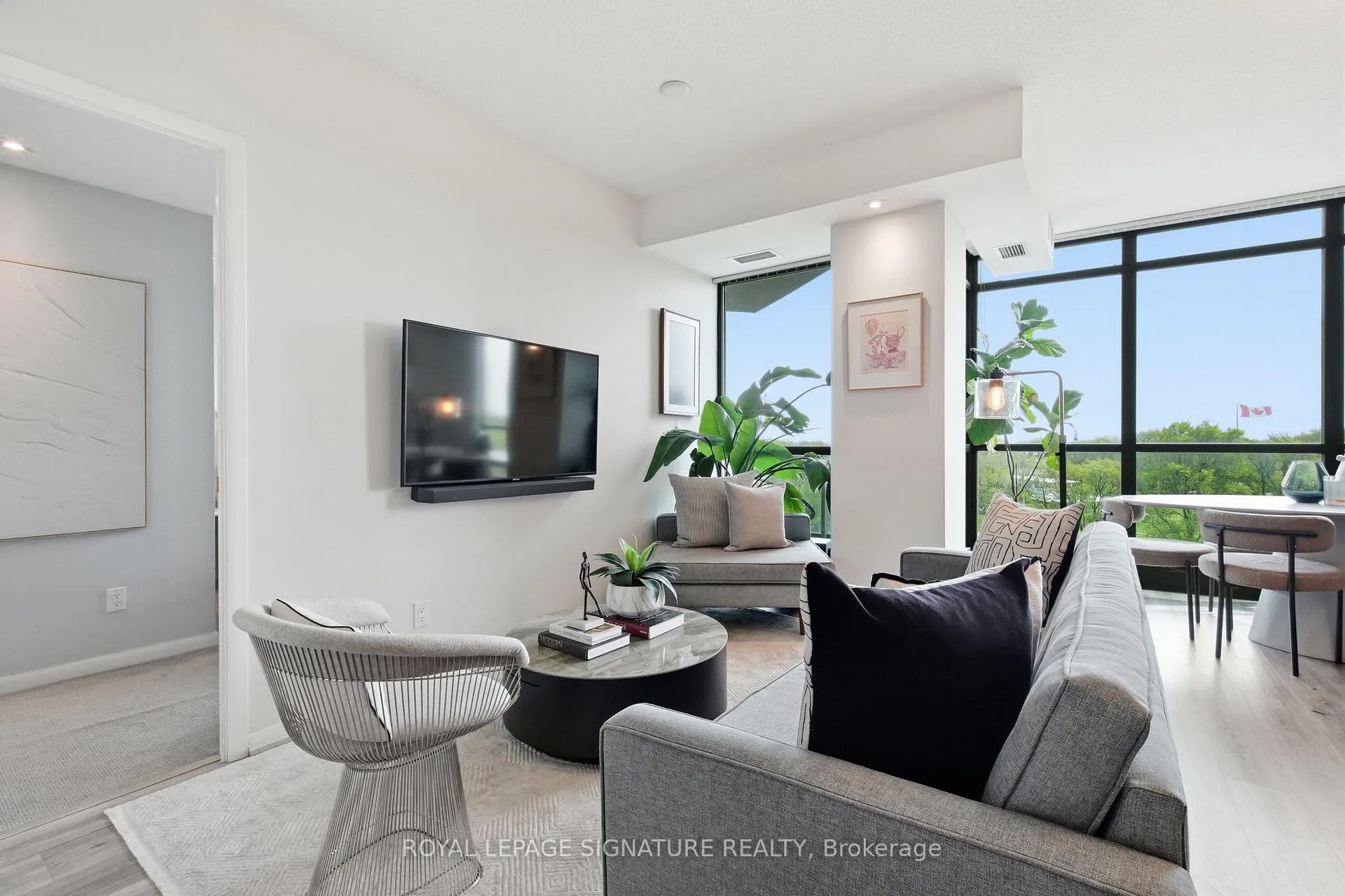 Photo 12 of Unit 705, 215 Fort York Boulevard, Toronto, Niagara — HOMEH