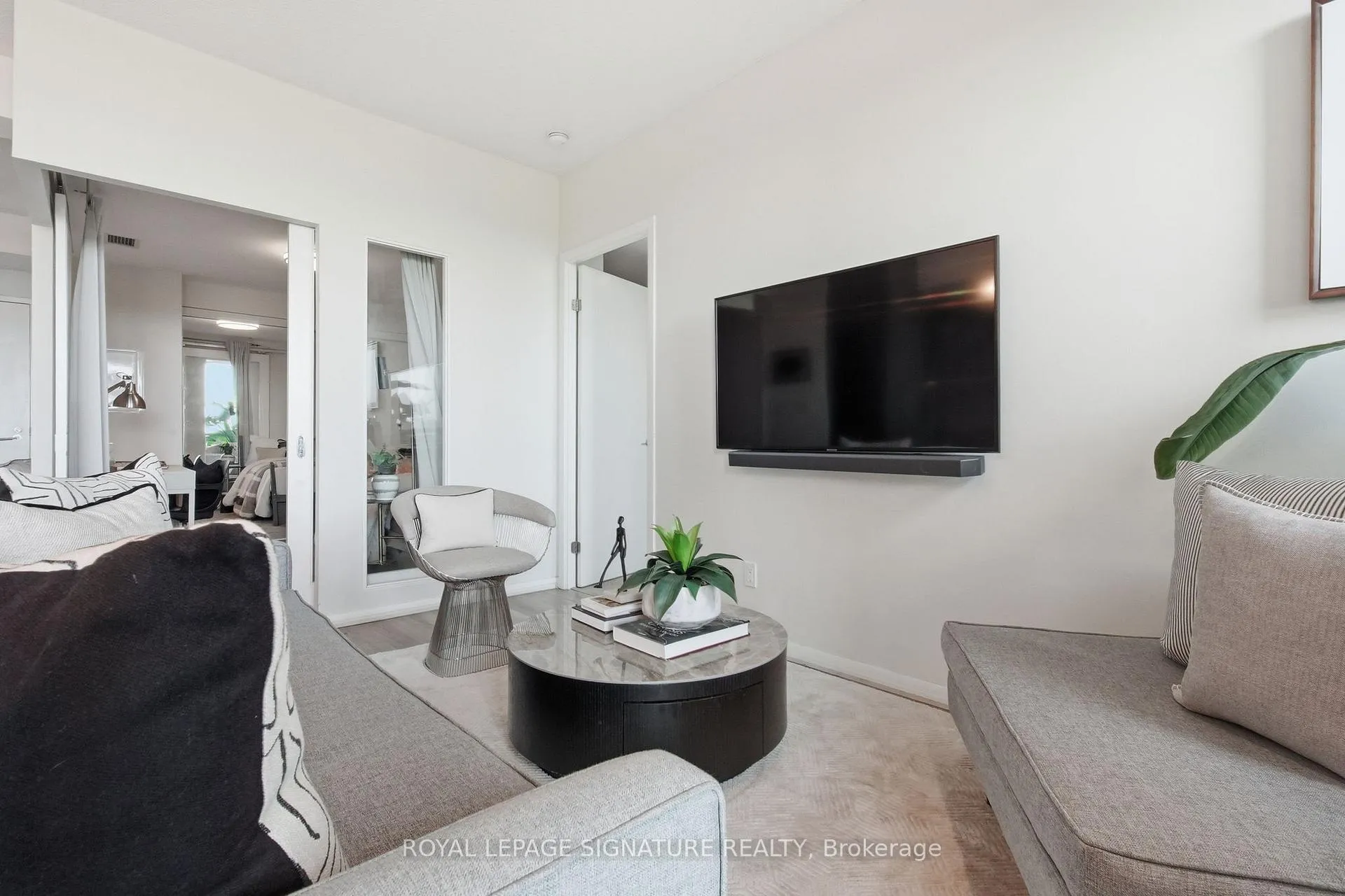 Photo 14 of Unit 705, 215 Fort York Boulevard, Toronto, Niagara — HOMEH