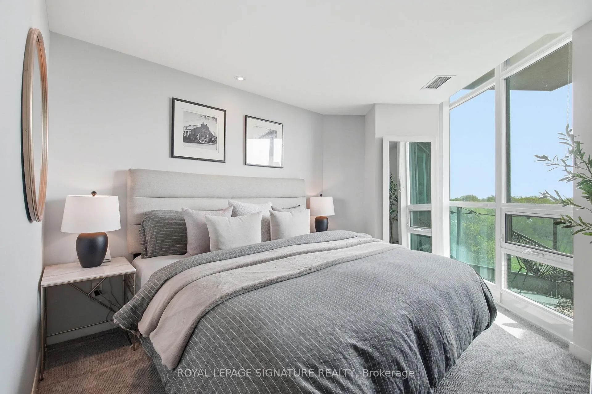 Photo 17 of Unit 705, 215 Fort York Boulevard, Toronto, Niagara — HOMEH