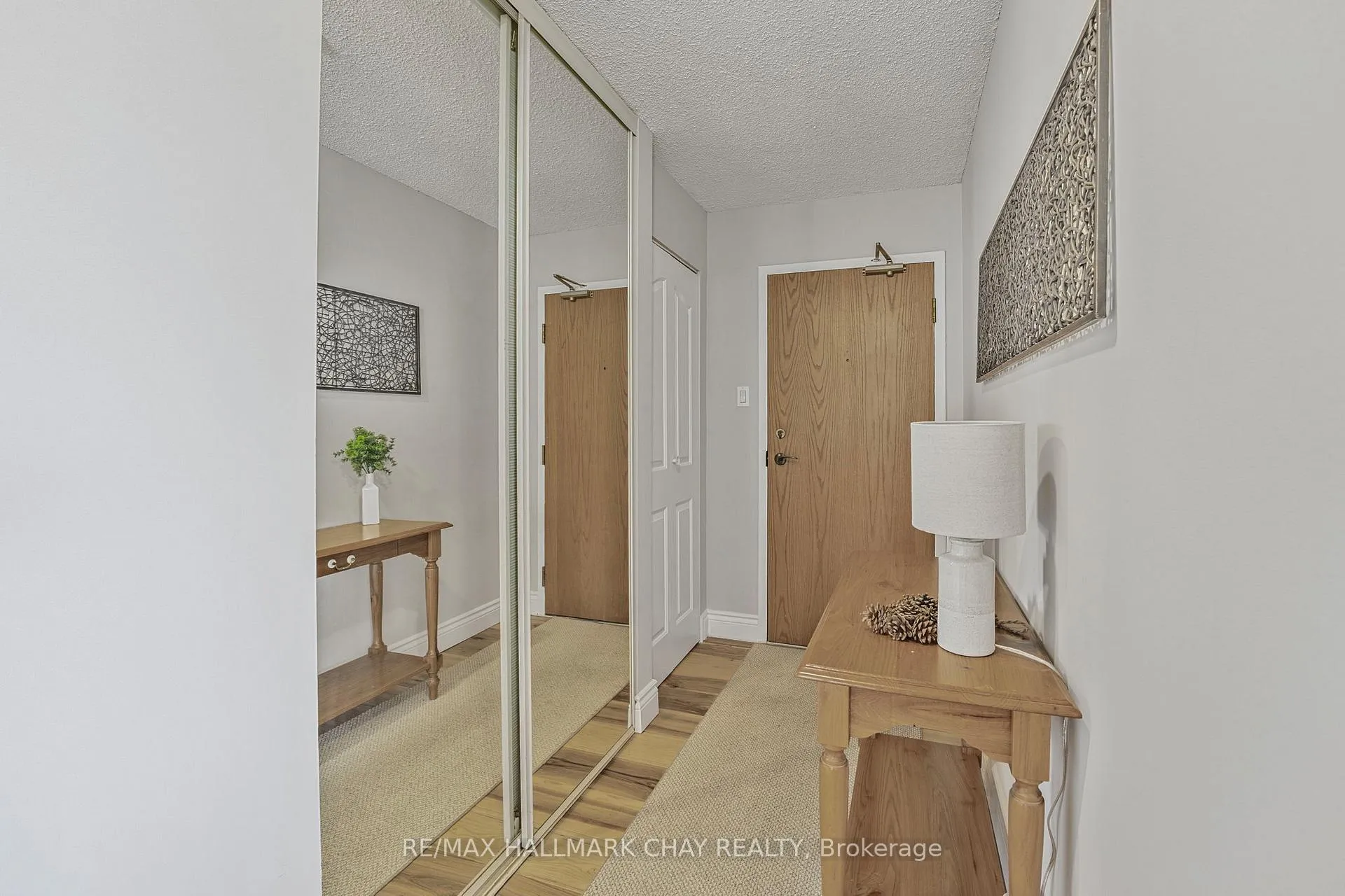 Photo 7 of Unit 610, 65 Ellen Street, Barrie, Lakeshore — HOMEH