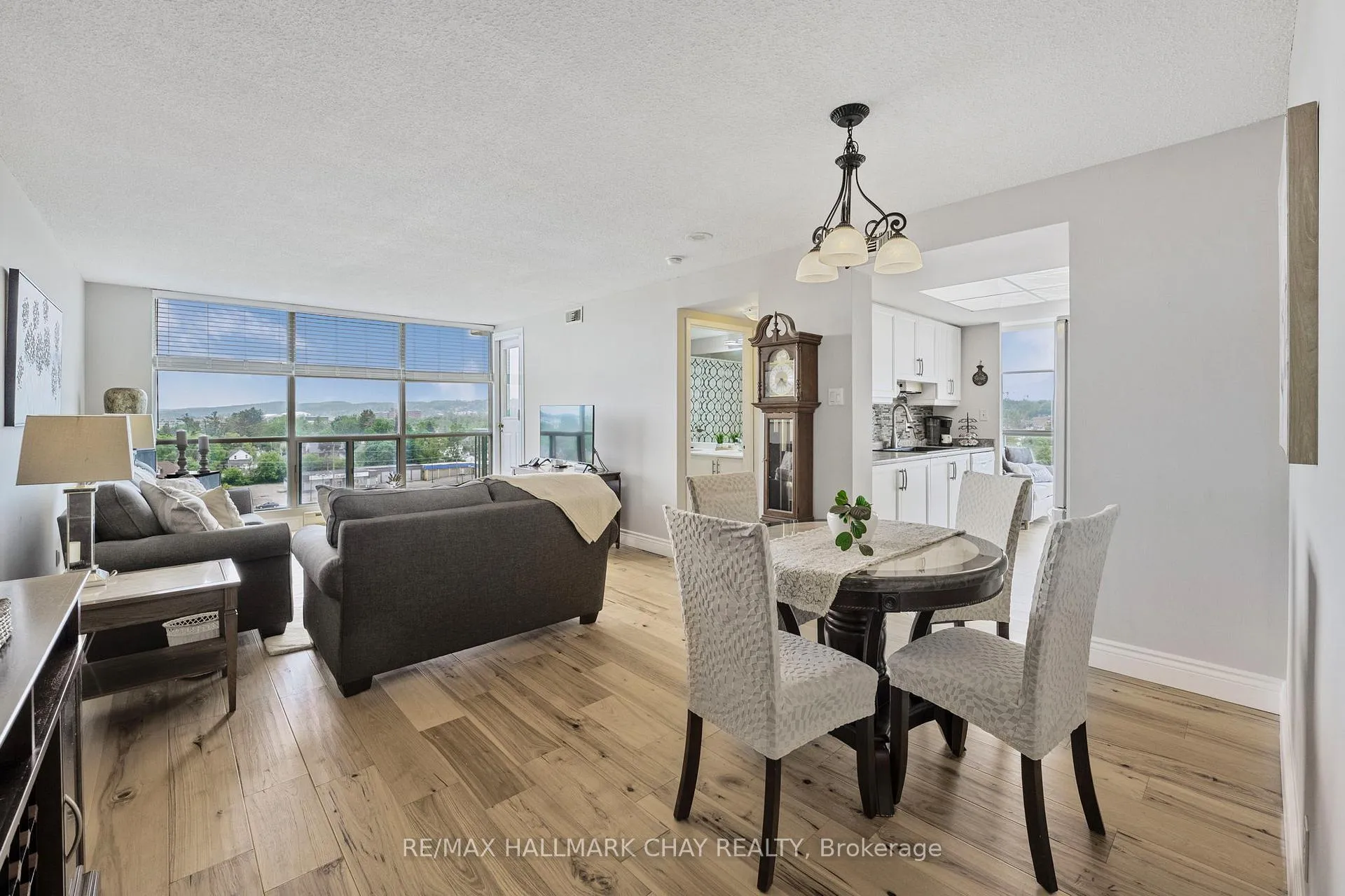 Photo 8 of Unit 610, 65 Ellen Street, Barrie, Lakeshore — HOMEH