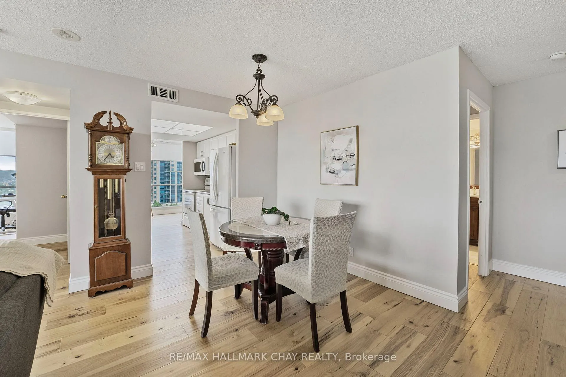 Photo 9 of Unit 610, 65 Ellen Street, Barrie, Lakeshore — HOMEH