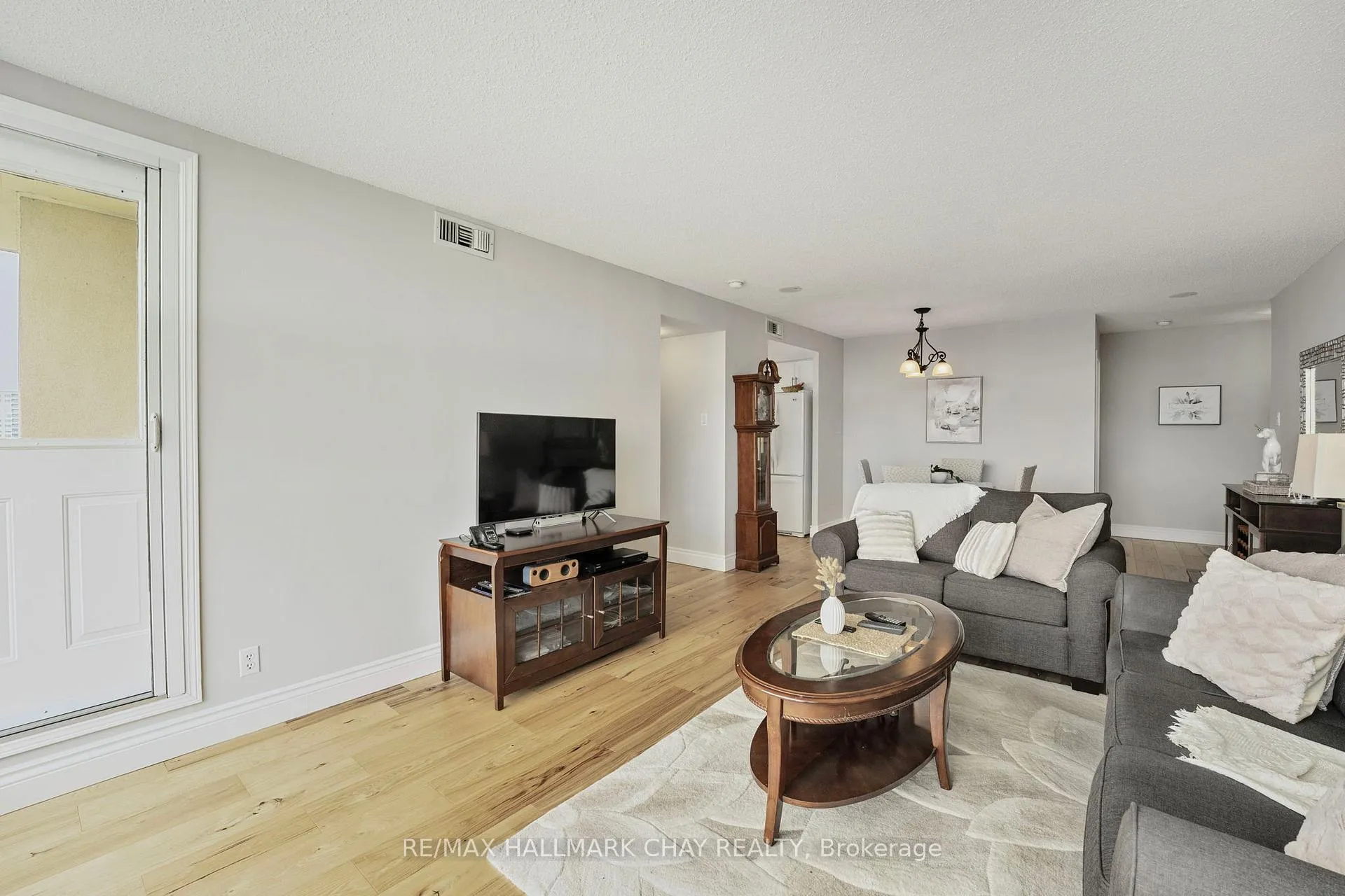 Photo 11 of Unit 610, 65 Ellen Street, Barrie, Lakeshore — HOMEH