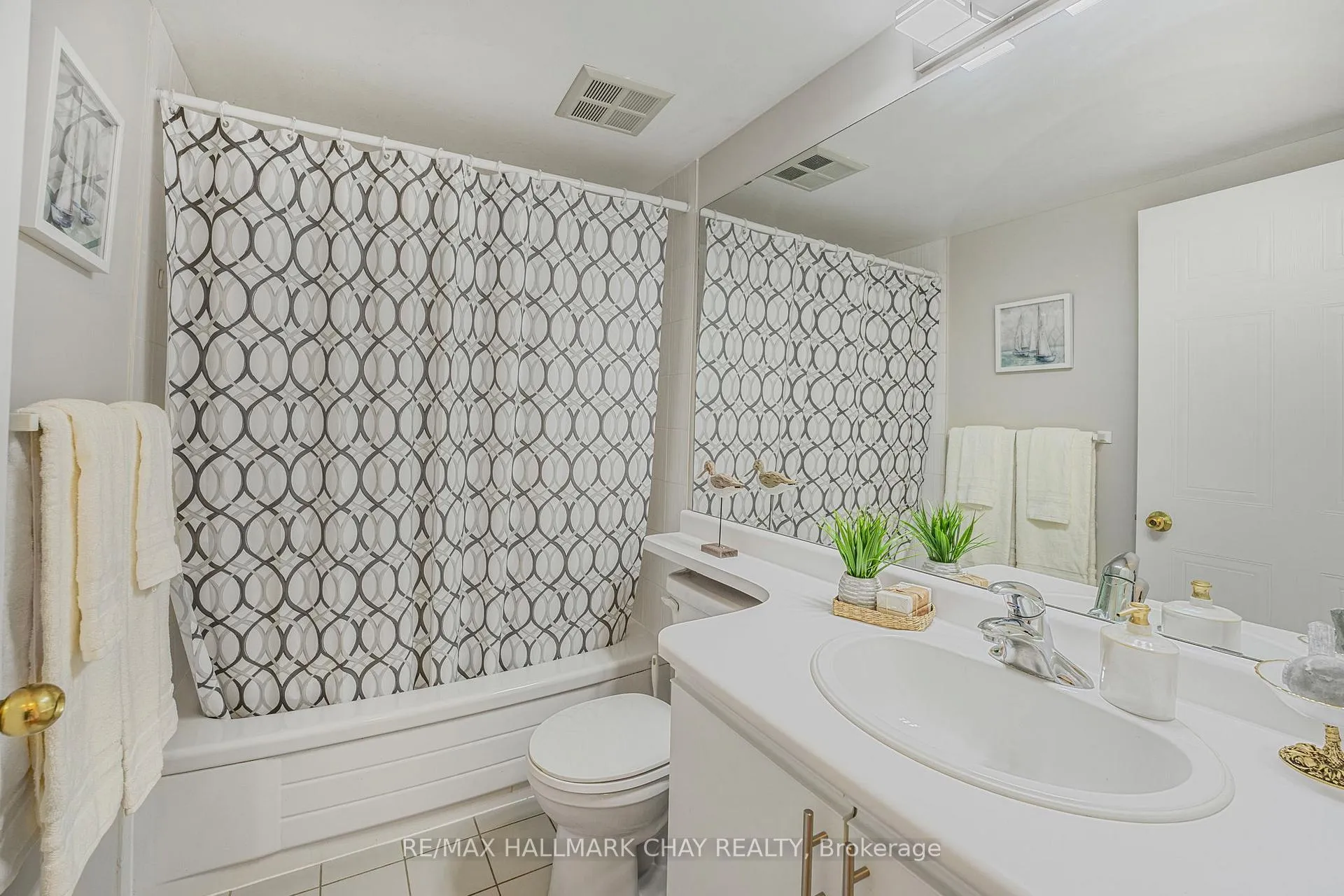 Photo 29 of Unit 610, 65 Ellen Street, Barrie, Lakeshore — HOMEH