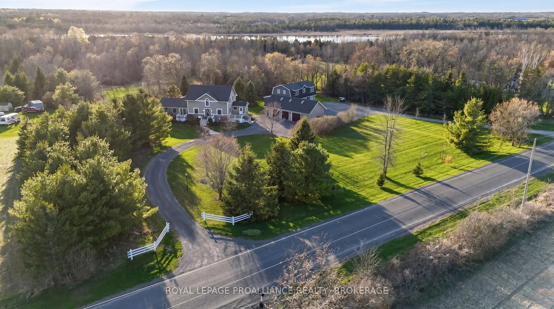 Photo 2 of 2489 Quabbin Road, Kingston, City North of 401 — HOMEH