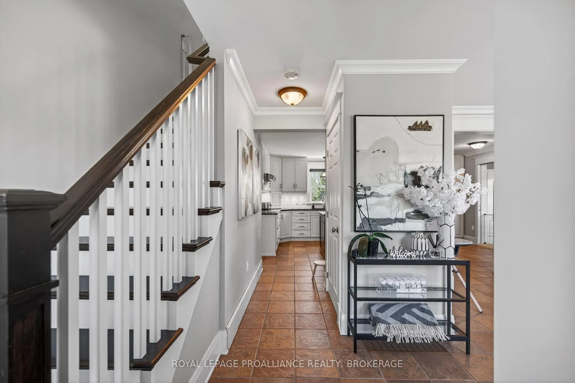 Photo 5 of 2489 Quabbin Road, Kingston, City North of 401 — HOMEH