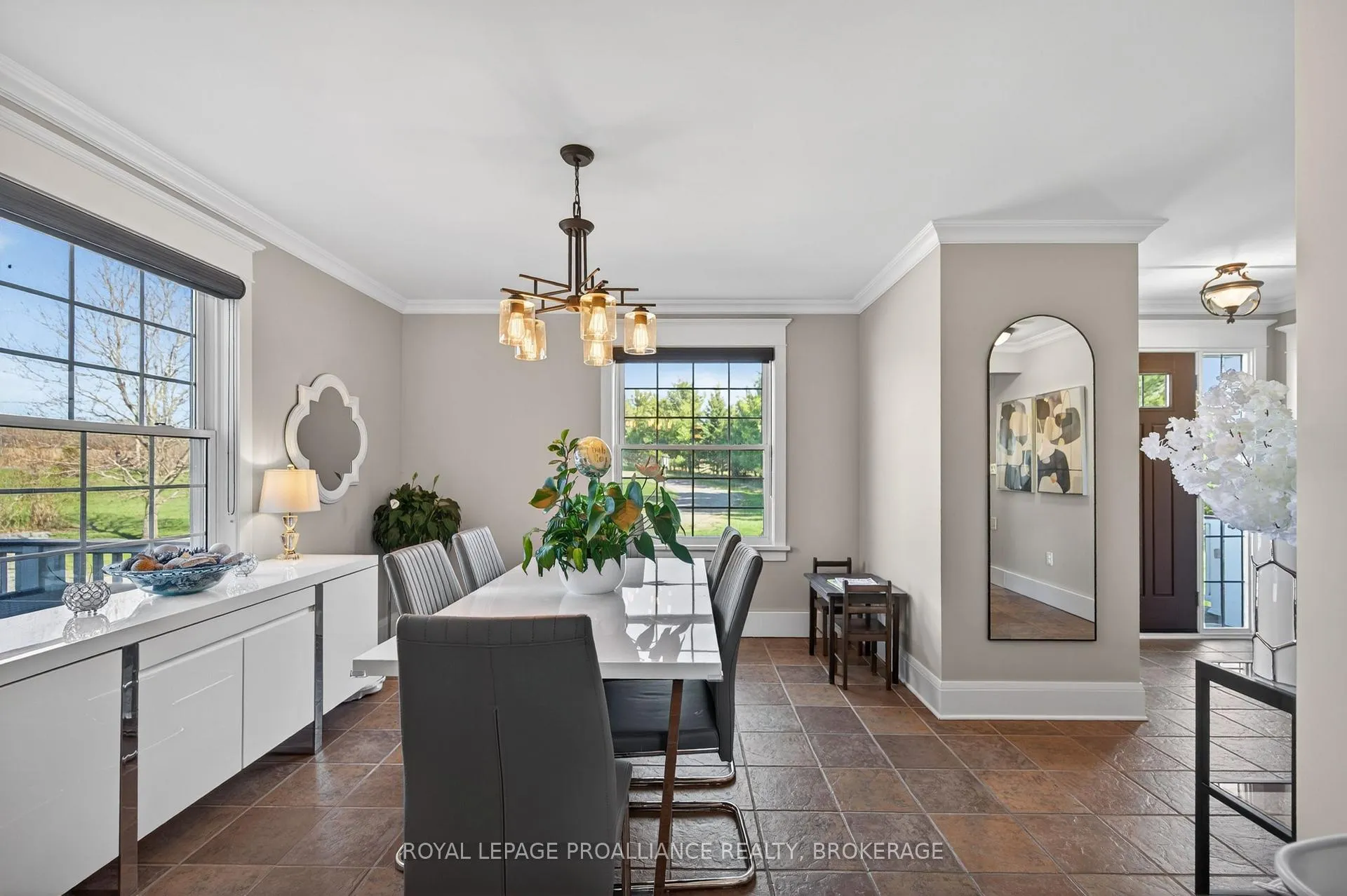 Photo 6 of 2489 Quabbin Road, Kingston, City North of 401 — HOMEH