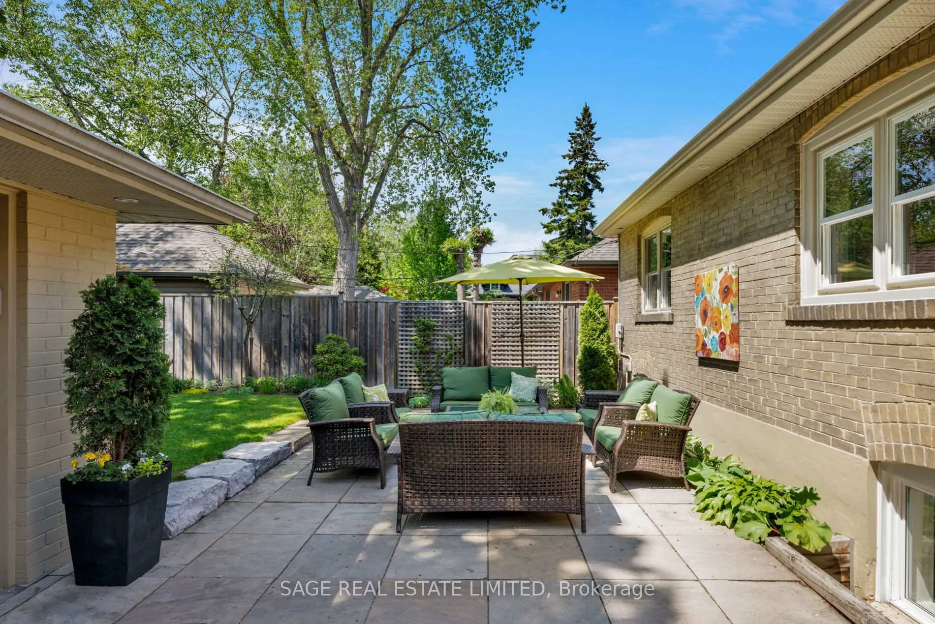 Photo 27 of 102 Humbervale Boulevard, Etobicoke, Stonegate-Queensway — HOMEH