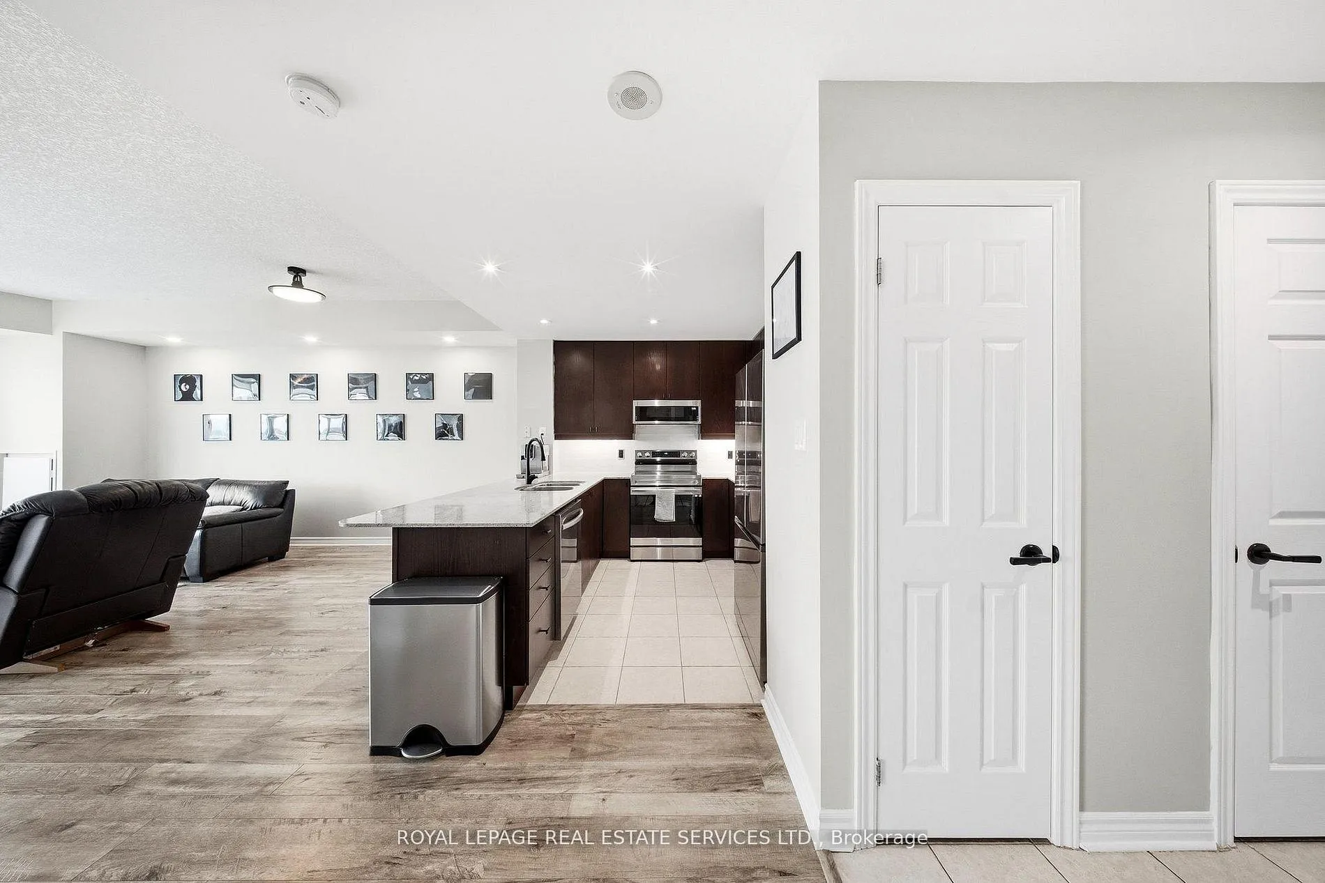Photo 6 of Unit 1509, 33 Ellen Street, Barrie, City Centre — HOMEH
