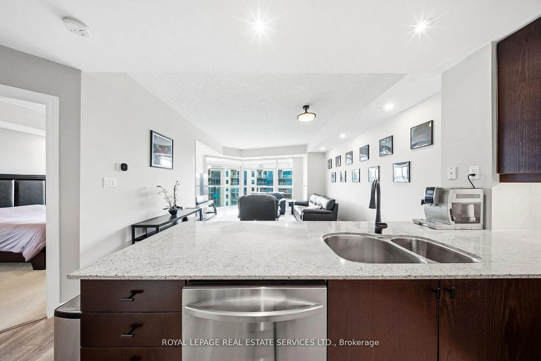 Photo 9 of Unit 1509, 33 Ellen Street, Barrie, City Centre — HOMEH
