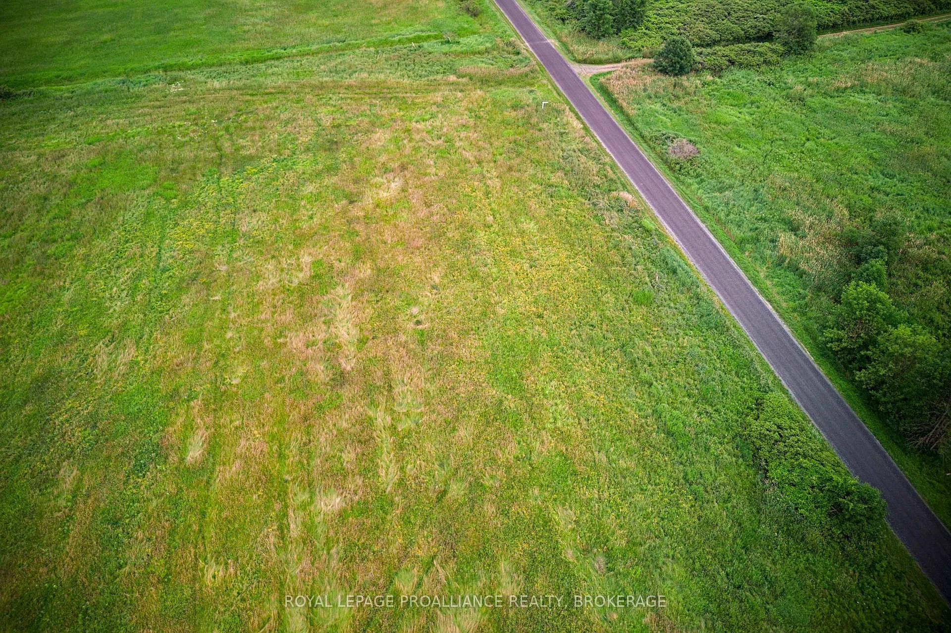 Photo 1 of 68 3rd Concession Road, Frontenac Islands, The Islands — HOMEH