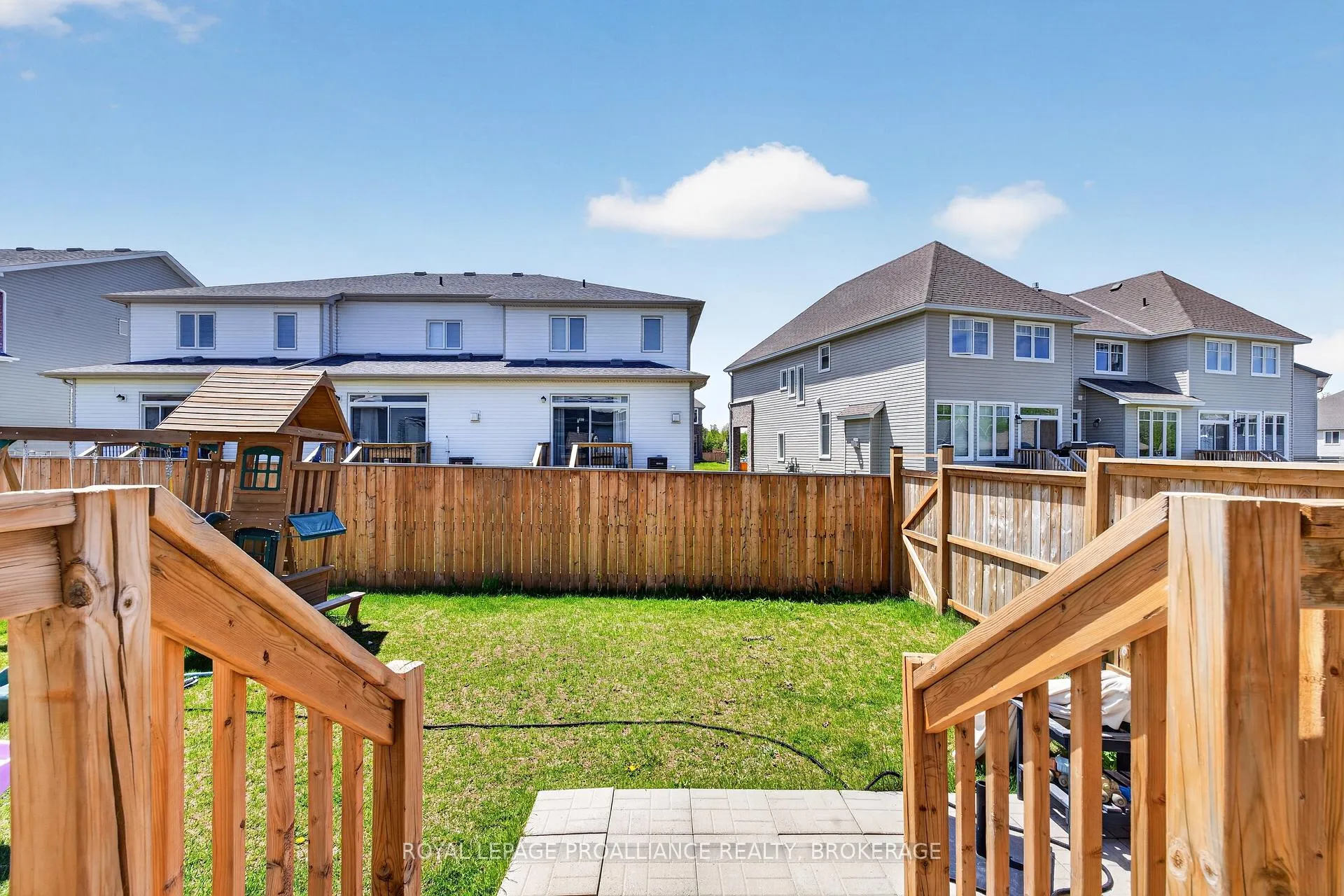Photo 33 of 1536 Scarlet Street, Kingston, Kingston East (Incl Barret Crt) — HOMEH