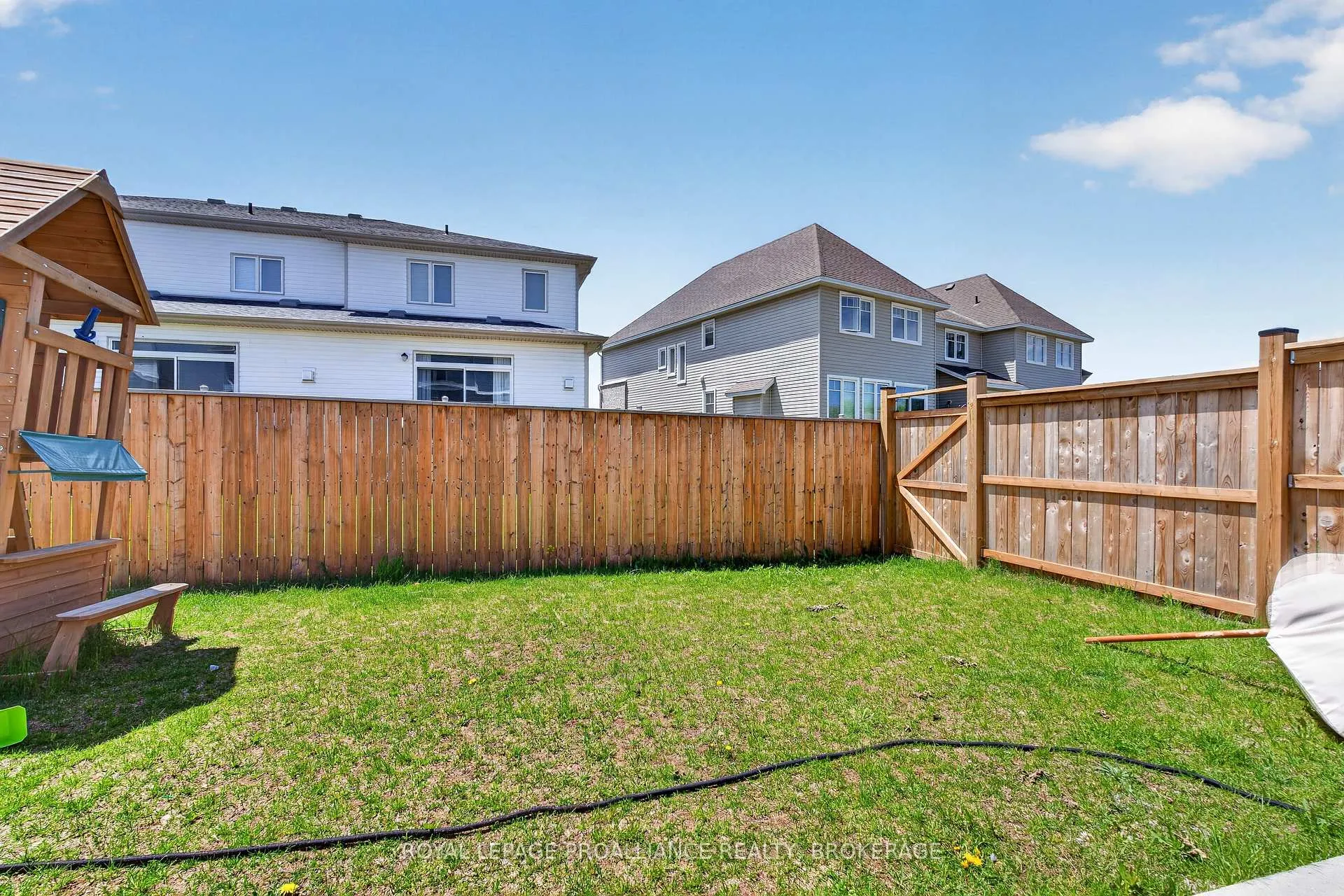 Photo 37 of 1536 Scarlet Street, Kingston, Kingston East (Incl Barret Crt) — HOMEH