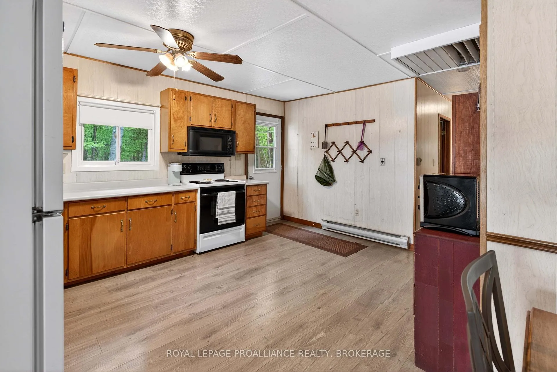 Photo 19 of 805 Burns Lane, Frontenac, Frontenac South — HOMEH