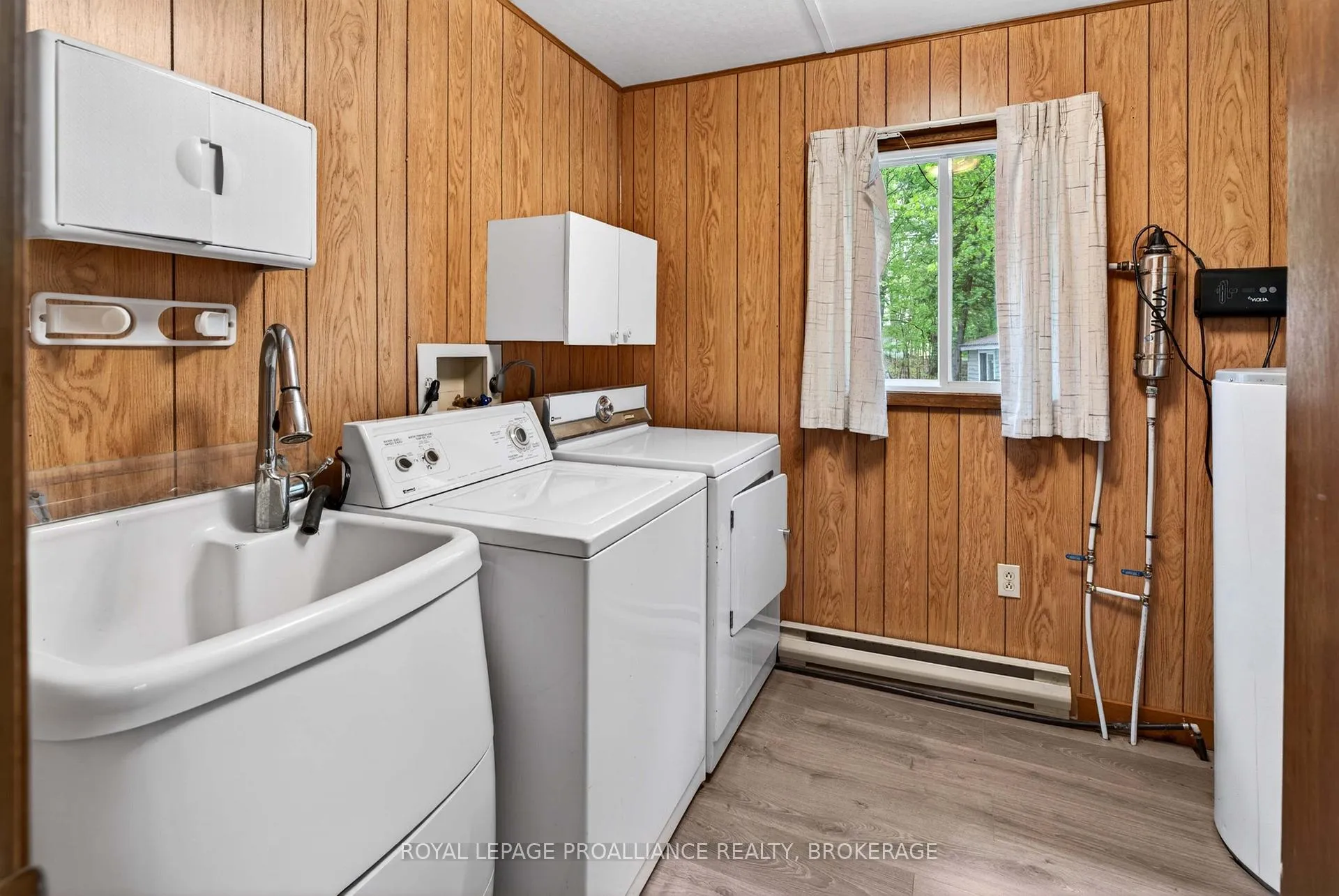 Photo 24 of 805 Burns Lane, Frontenac, Frontenac South — HOMEH