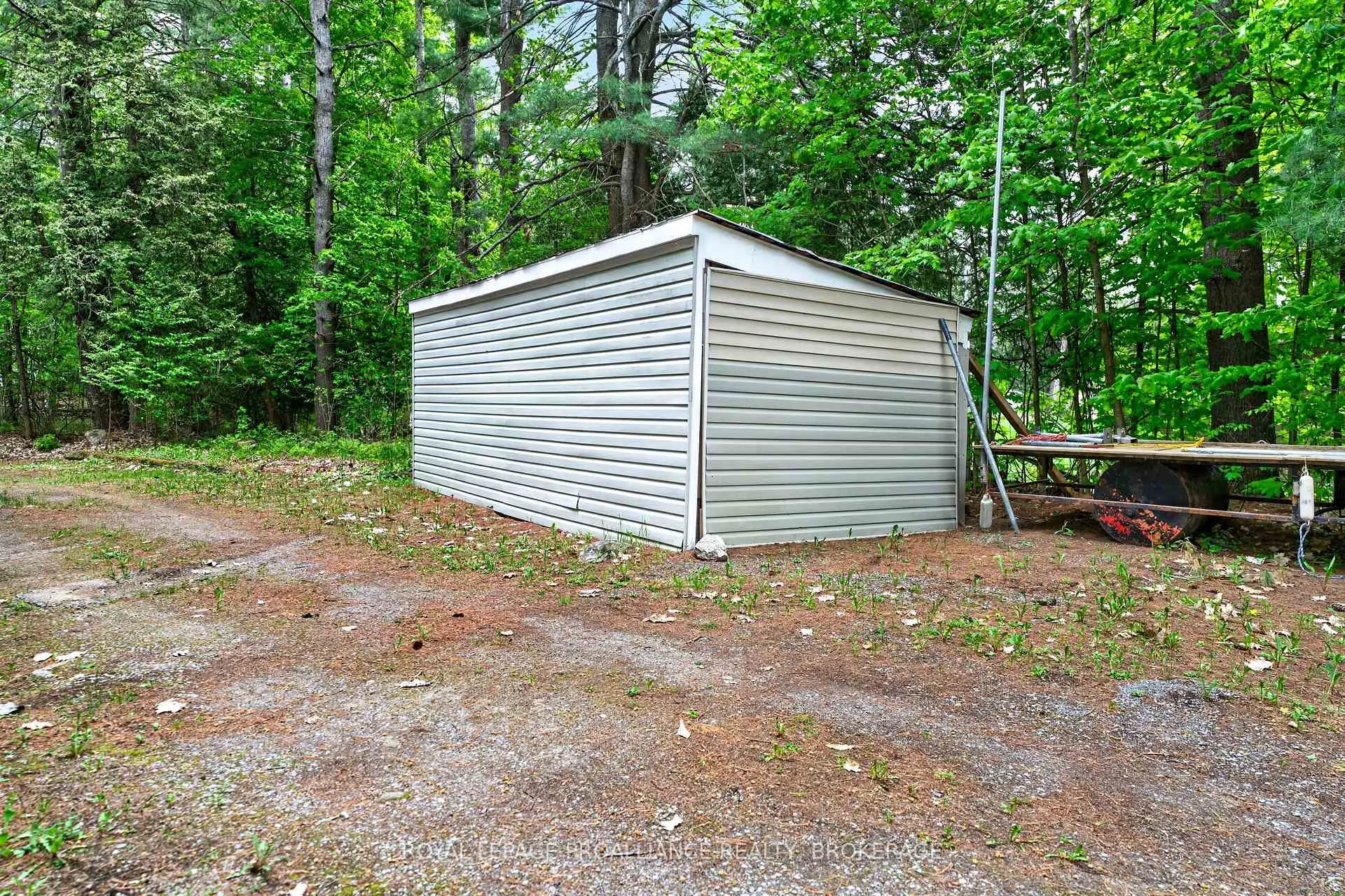 Photo 44 of 805 Burns Lane, Frontenac, Frontenac South — HOMEH