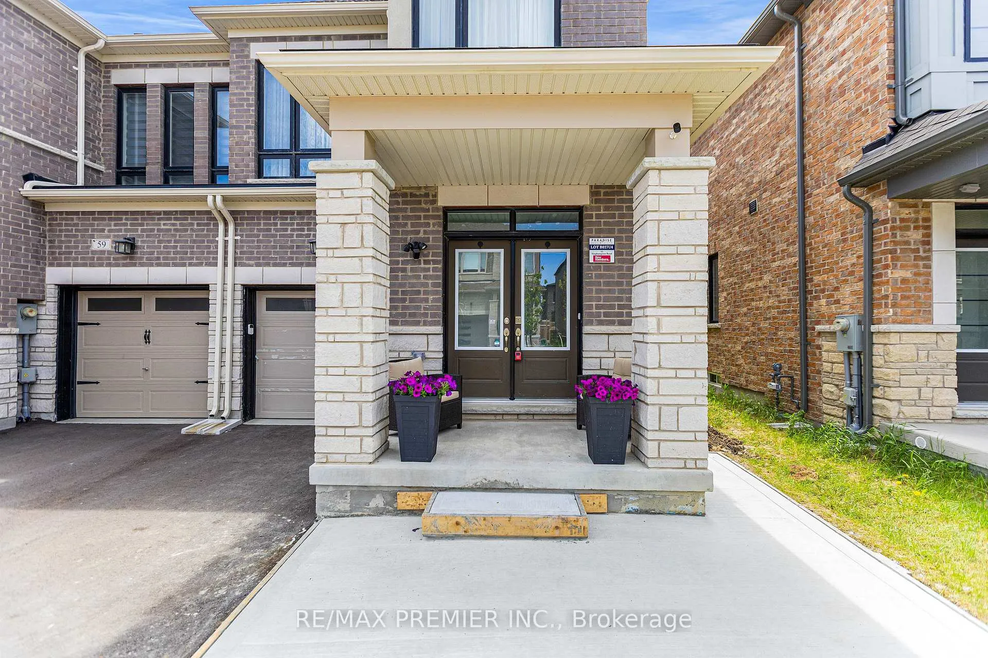 Photo 3 of 55 Singhampton Road, Vaughan, Kleinburg — HOMEH