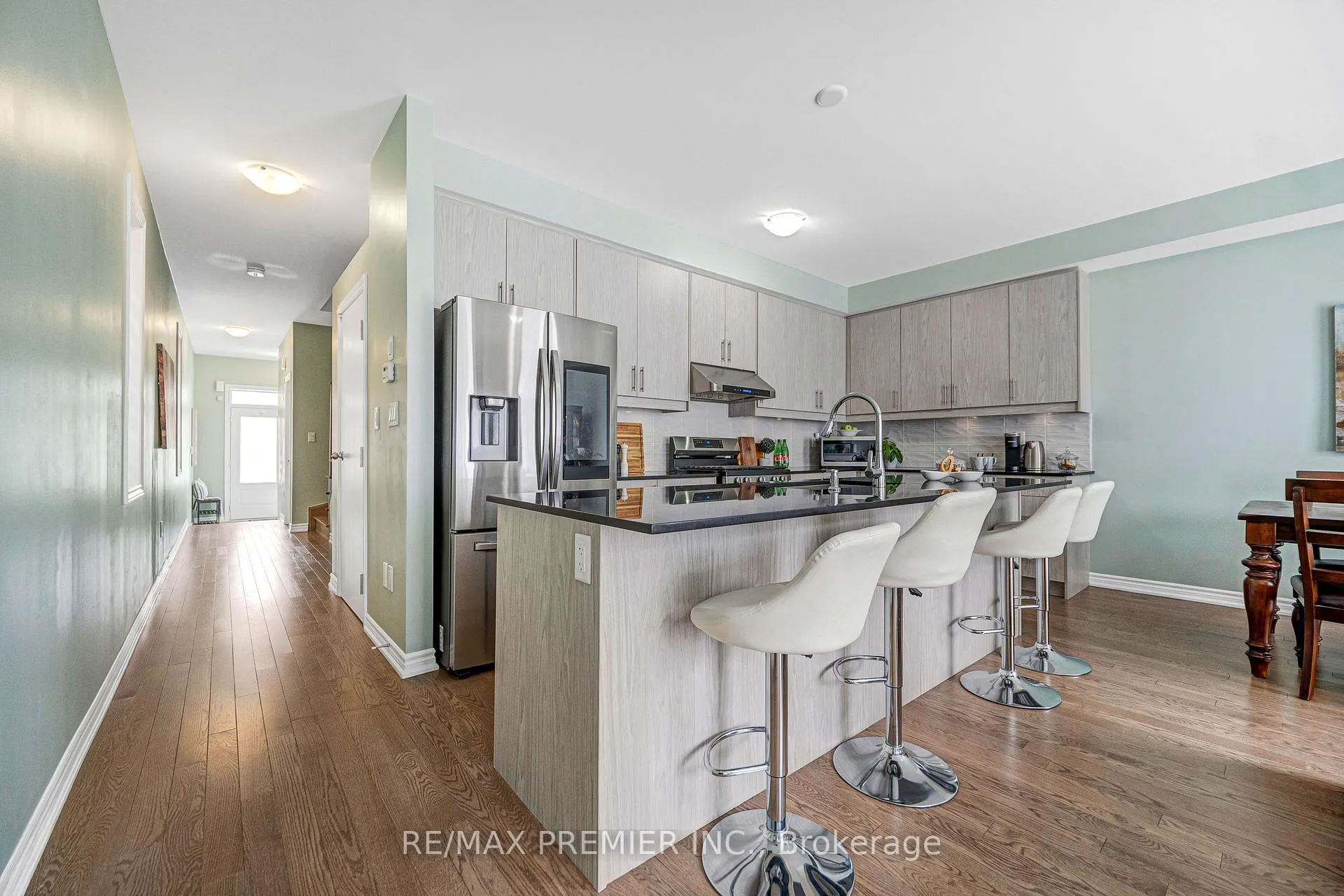 Photo 9 of 55 Singhampton Road, Vaughan, Kleinburg — HOMEH