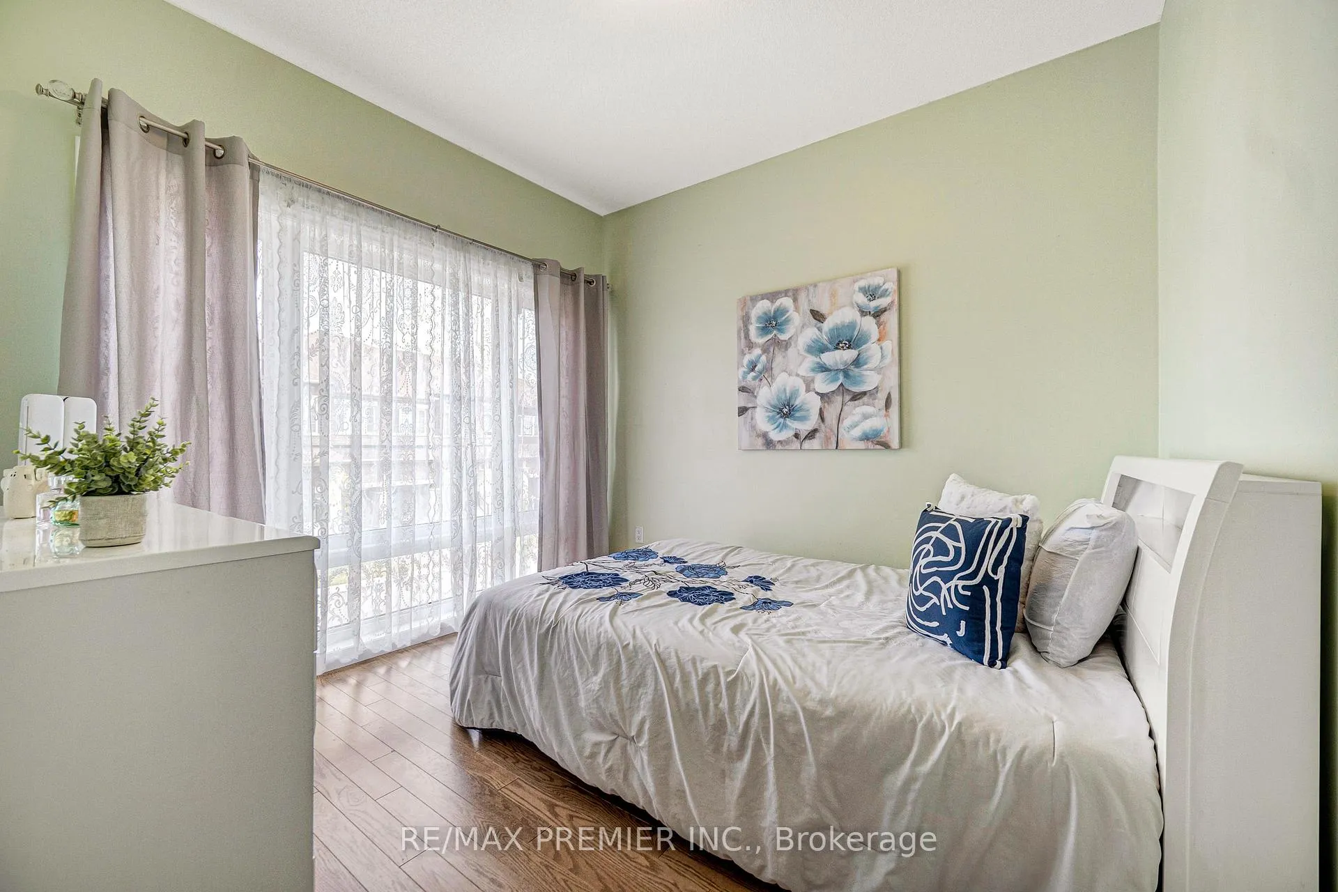 Photo 29 of 55 Singhampton Road, Vaughan, Kleinburg — HOMEH