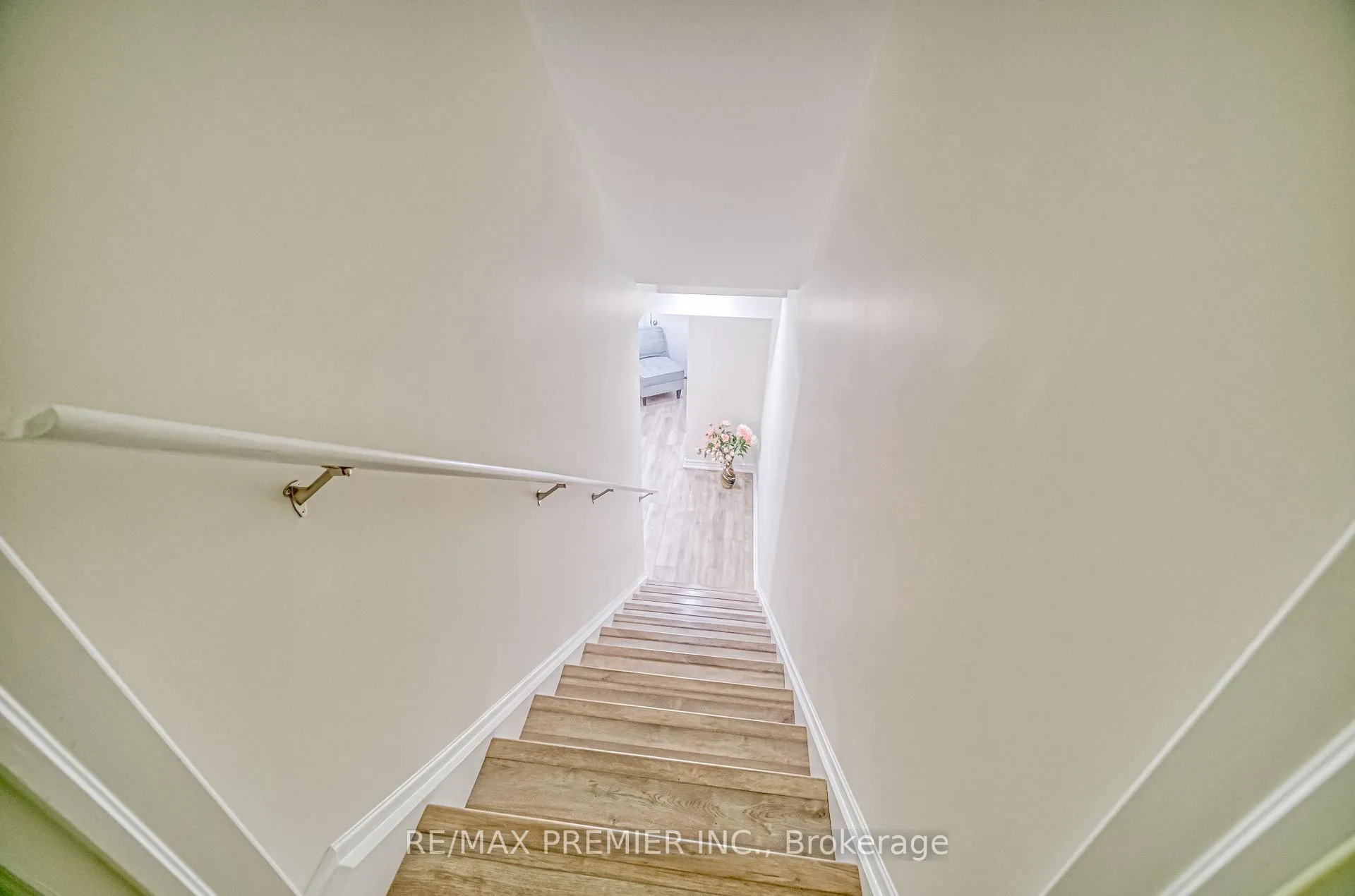 Photo 33 of 55 Singhampton Road, Vaughan, Kleinburg — HOMEH