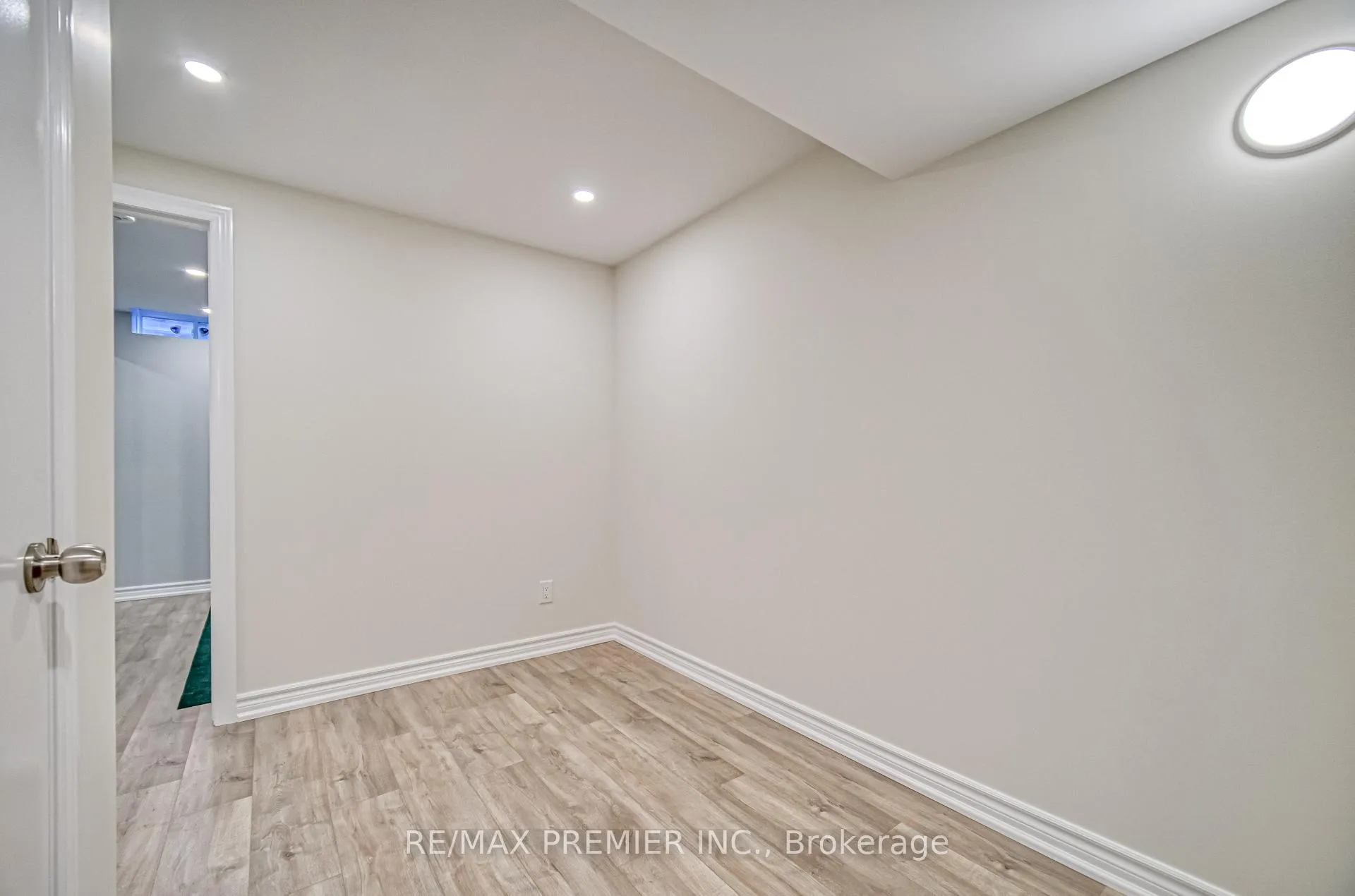 Photo 36 of 55 Singhampton Road, Vaughan, Kleinburg — HOMEH