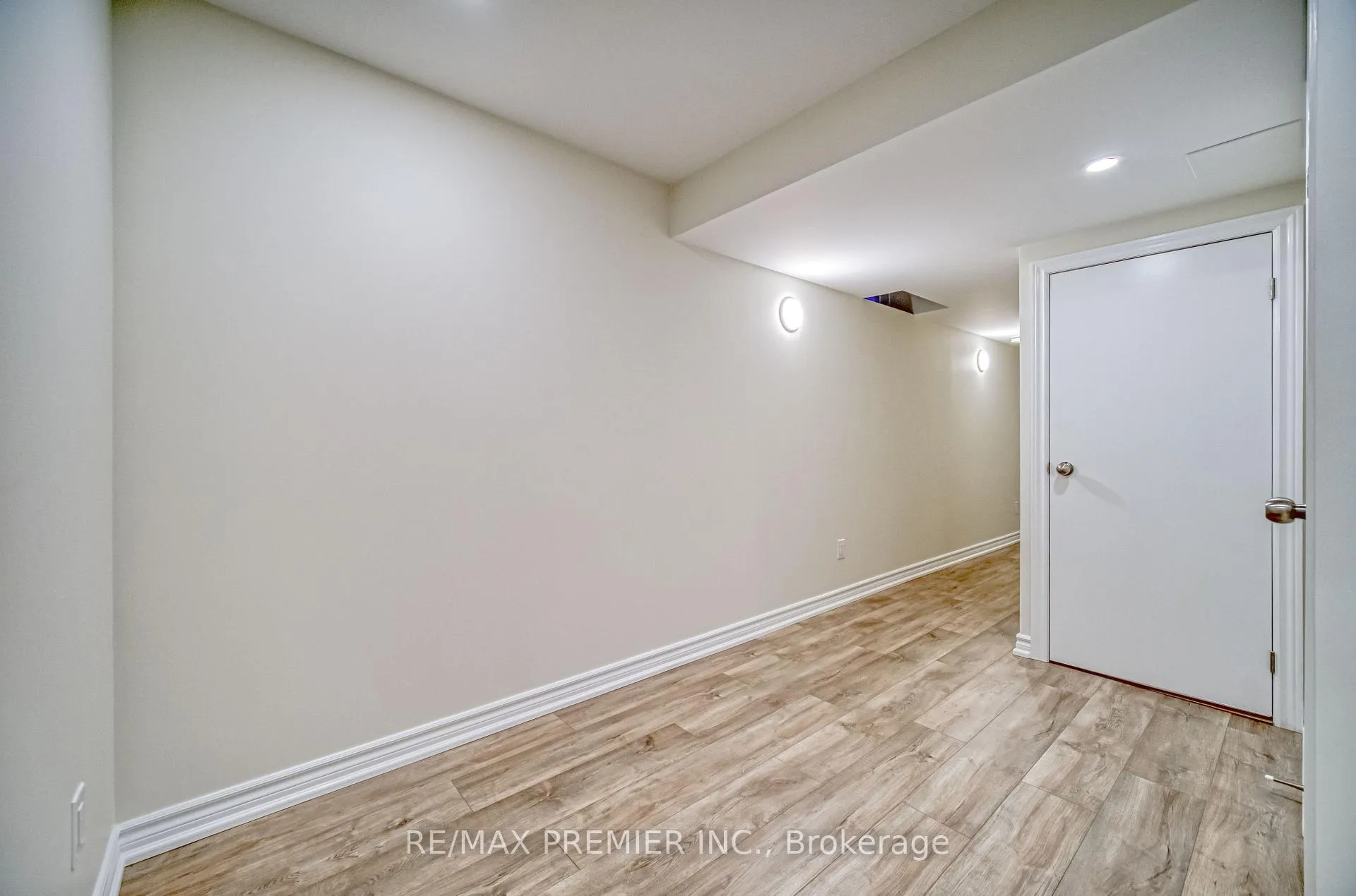 Photo 37 of 55 Singhampton Road, Vaughan, Kleinburg — HOMEH
