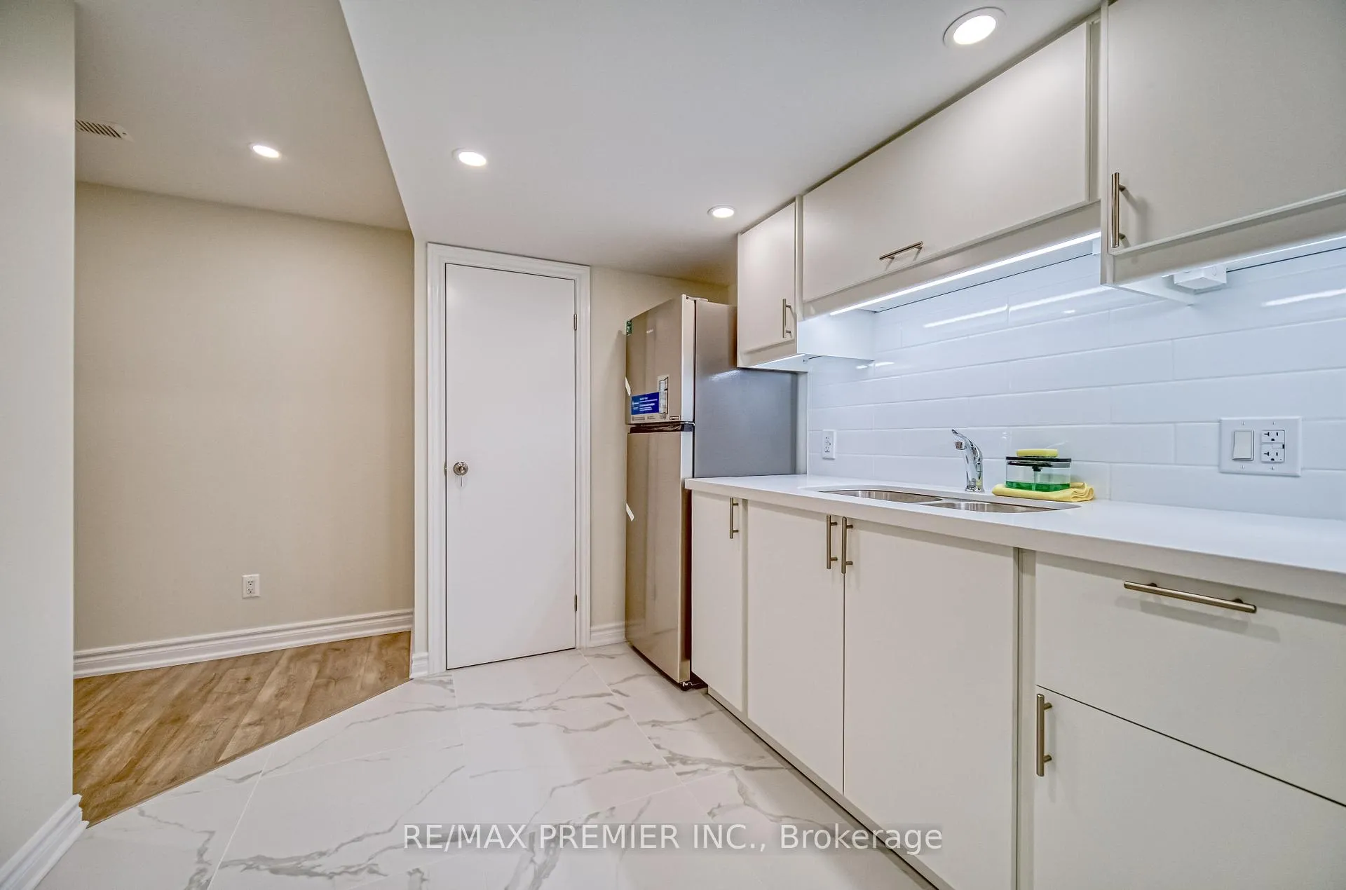 Photo 41 of 55 Singhampton Road, Vaughan, Kleinburg — HOMEH