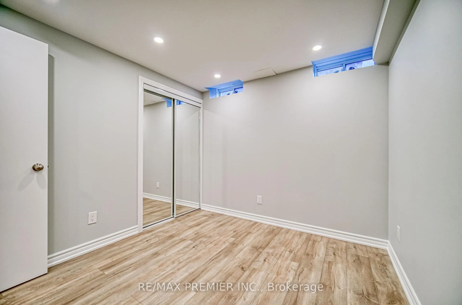 Photo 43 of 55 Singhampton Road, Vaughan, Kleinburg — HOMEH