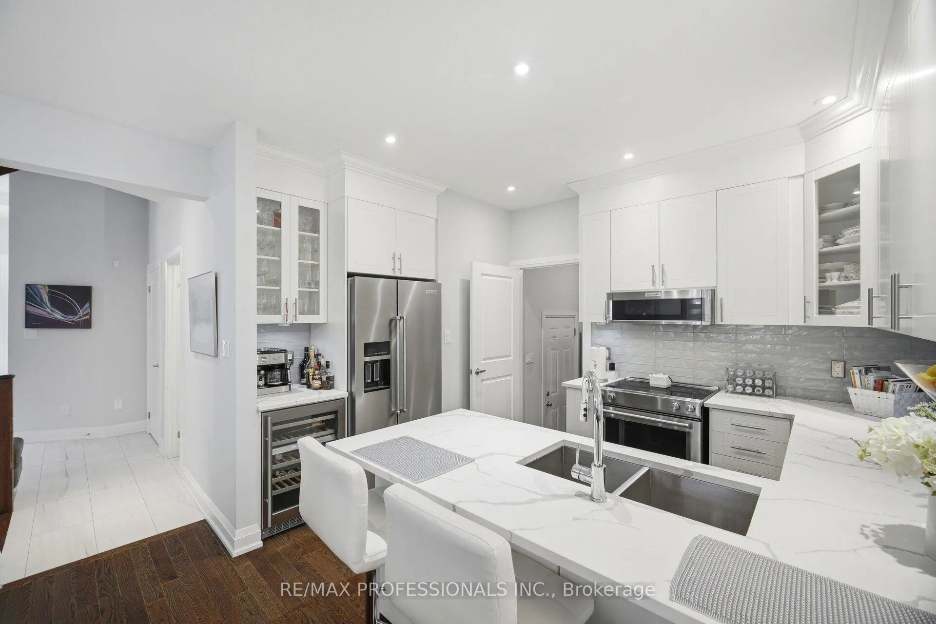 Photo 6 of 40 Bluestone Crescent, Brampton, Sandringham-Wellington — HOMEH