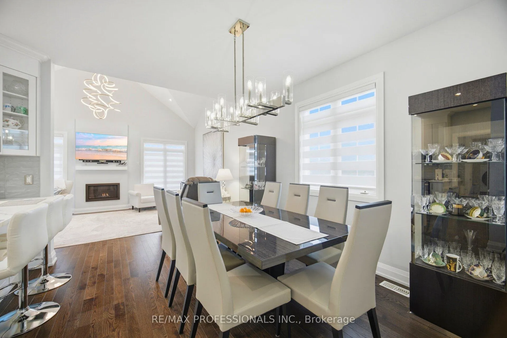 Photo 13 of 40 Bluestone Crescent, Brampton, Sandringham-Wellington — HOMEH