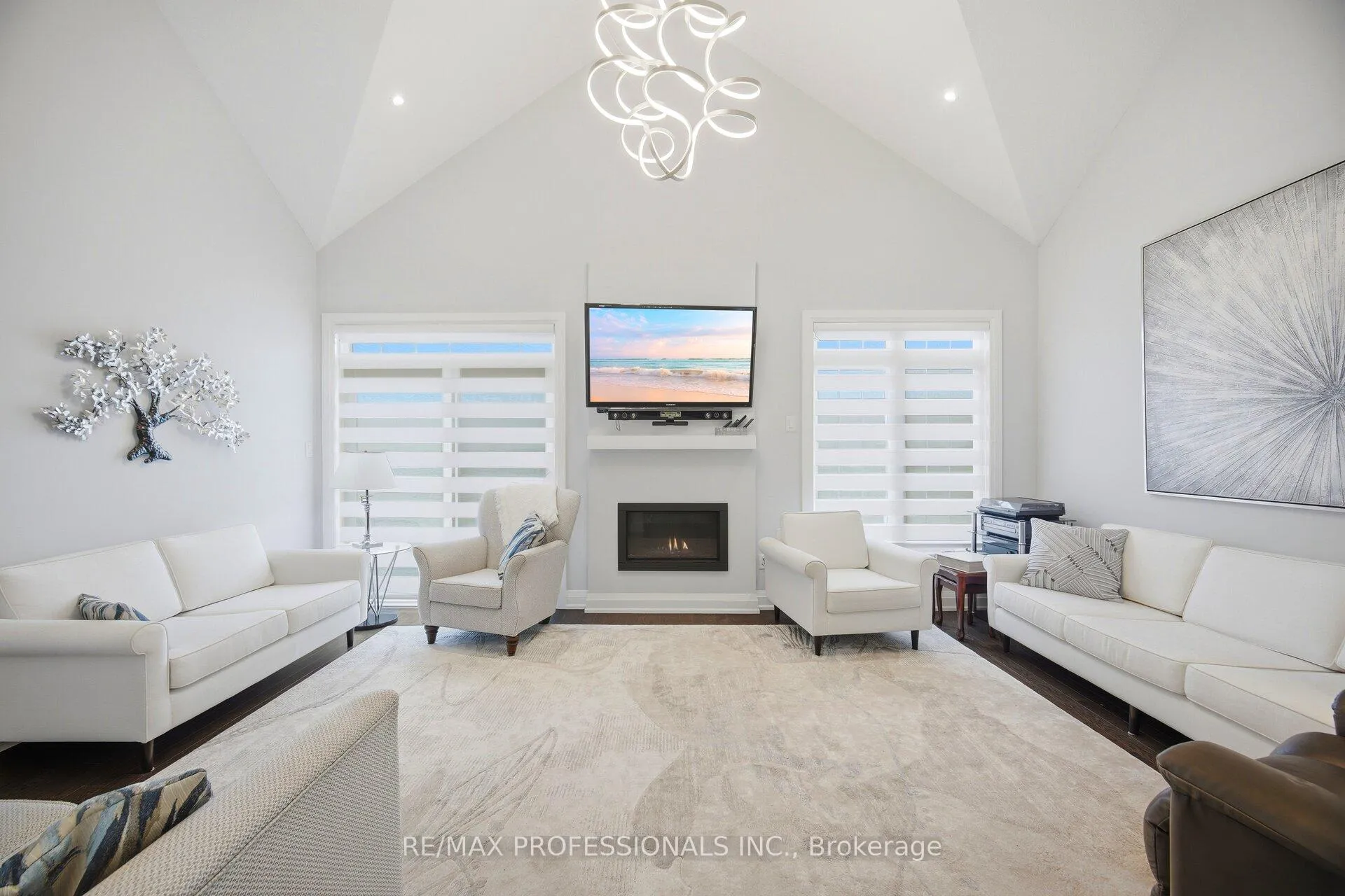 Photo 14 of 40 Bluestone Crescent, Brampton, Sandringham-Wellington — HOMEH