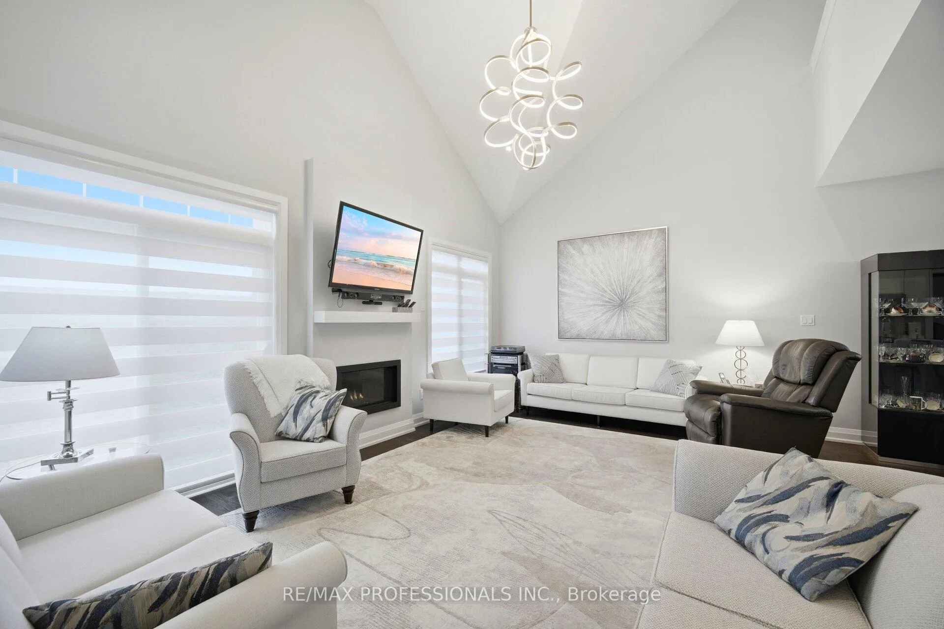 Photo 15 of 40 Bluestone Crescent, Brampton, Sandringham-Wellington — HOMEH