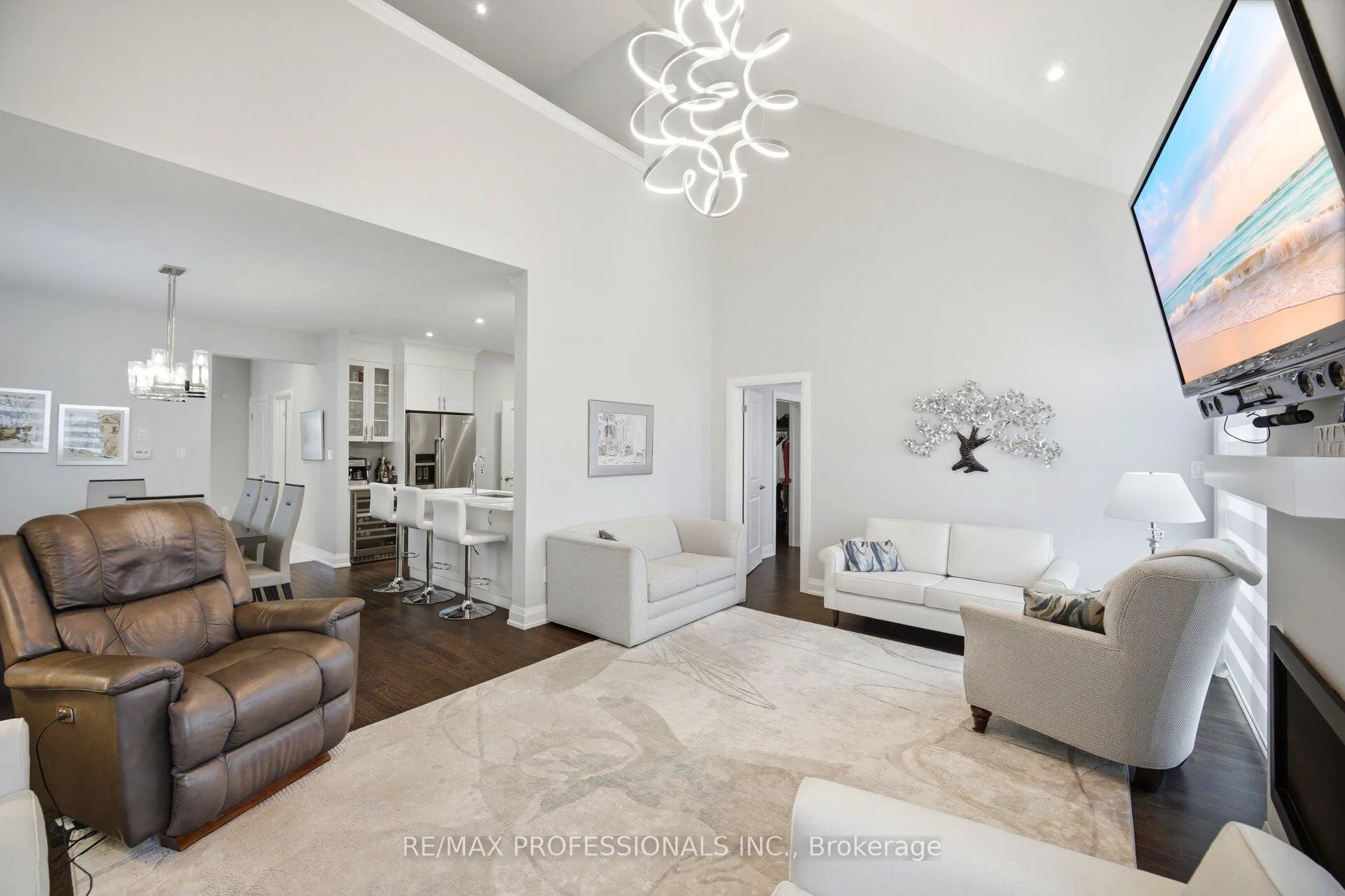Photo 17 of 40 Bluestone Crescent, Brampton, Sandringham-Wellington — HOMEH