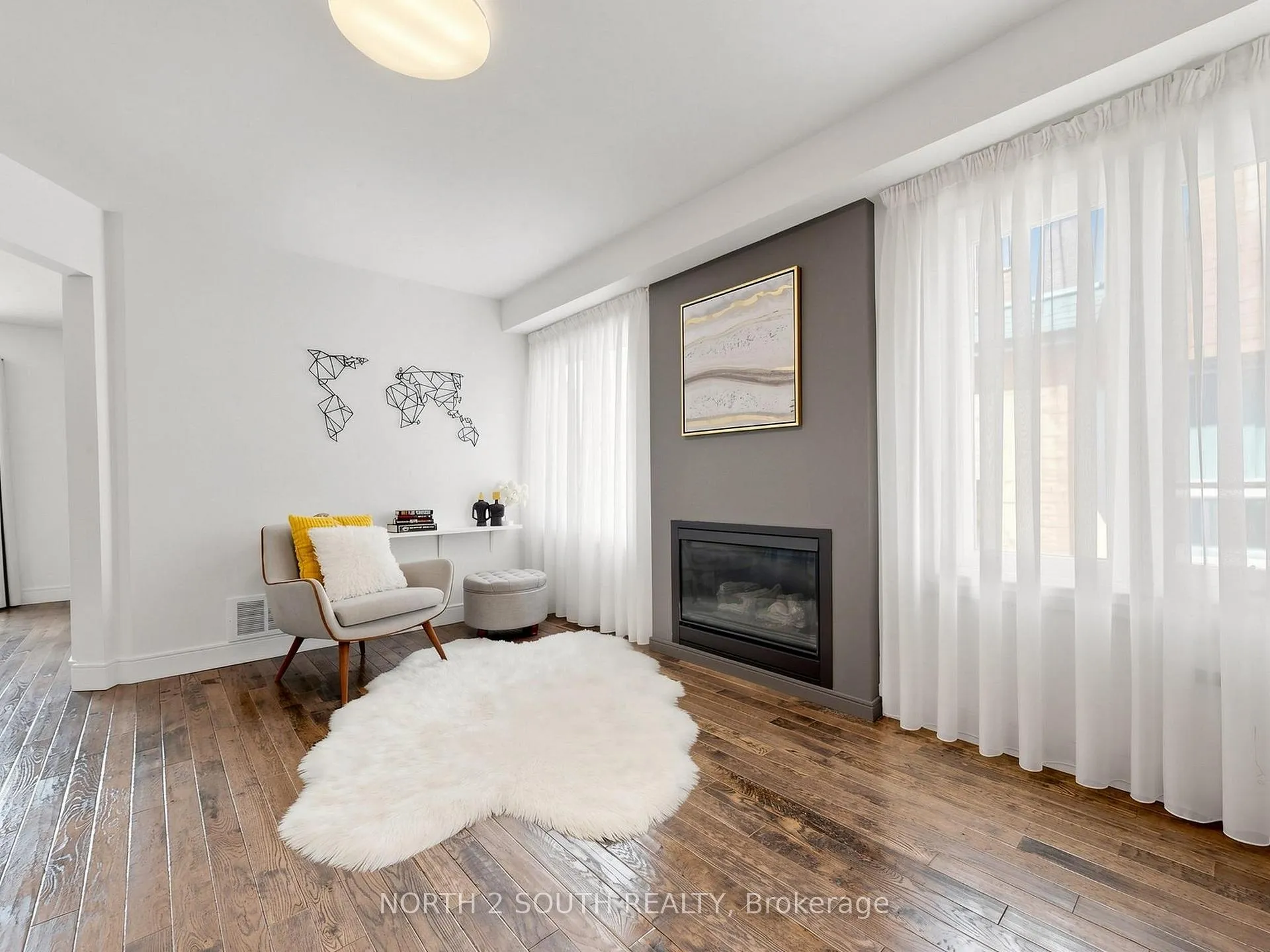 Photo 3 of Unit 94, 109 Pinedale Gate, Vaughan, East Woodbridge — HOMEH