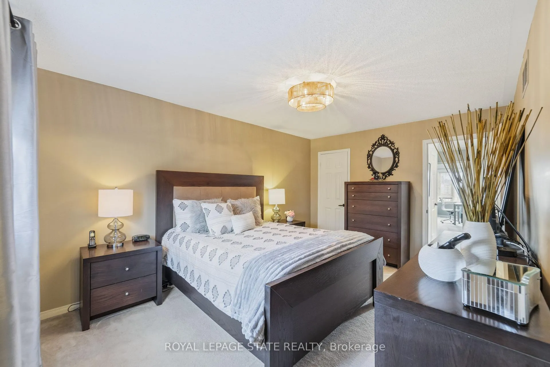 Photo 15 of 1795 Creek Way, Burlington, Uptown — HOMEH
