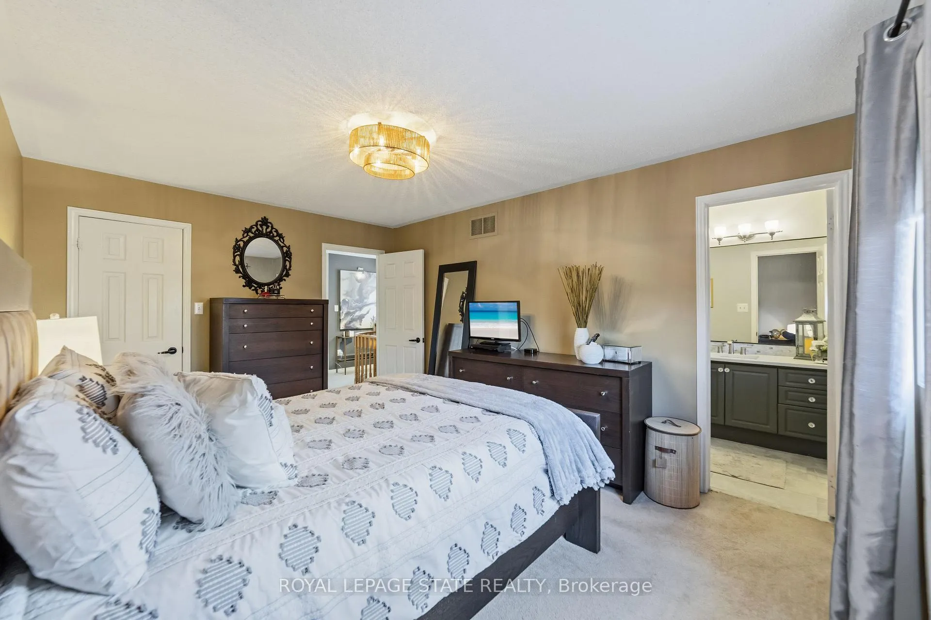 Photo 16 of 1795 Creek Way, Burlington, Uptown — HOMEH