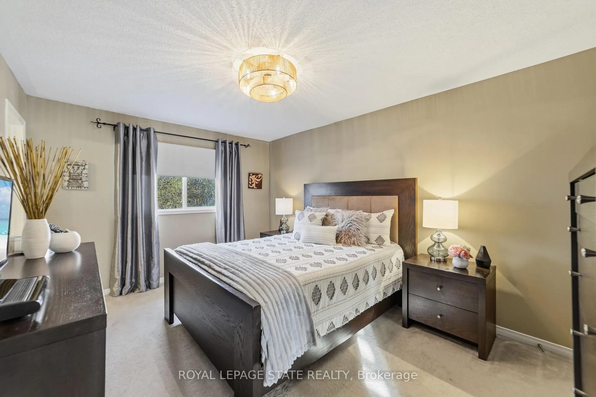 Photo 17 of 1795 Creek Way, Burlington, Uptown — HOMEH
