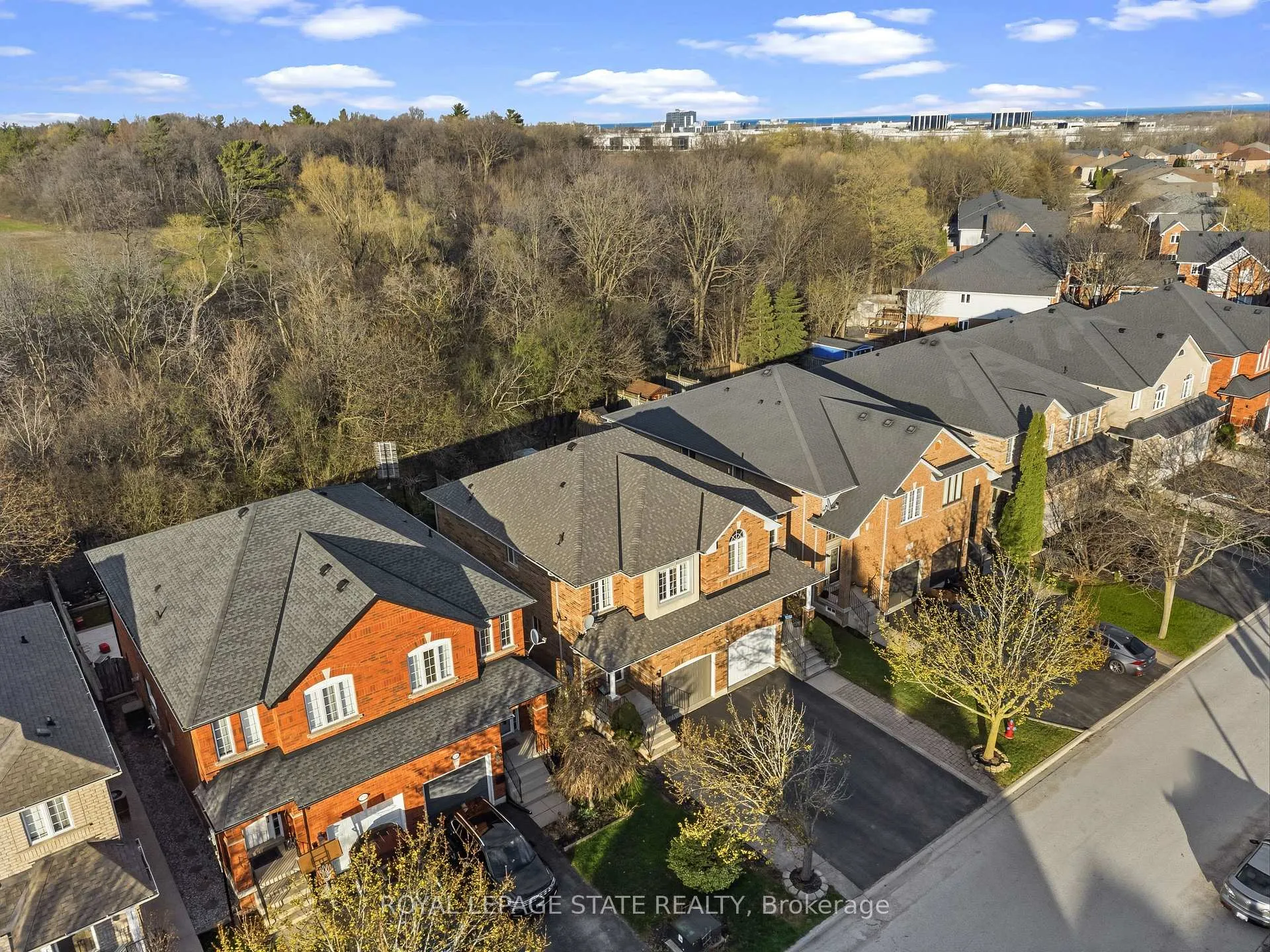 Photo 33 of 1795 Creek Way, Burlington, Uptown — HOMEH