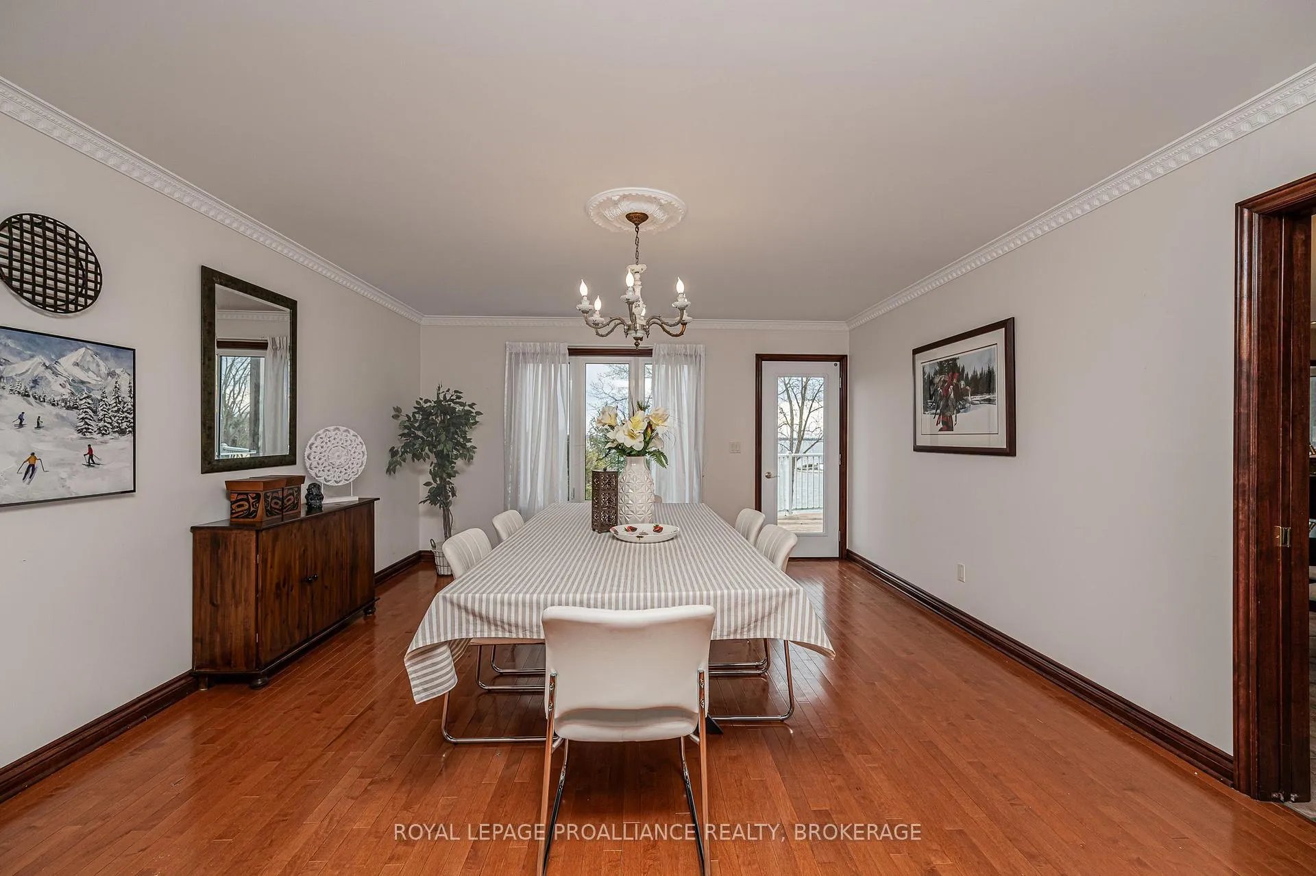 Photo 12 of 4734 Lakeside Lane, Loyalist, Lennox and Addington - South — HOMEH
