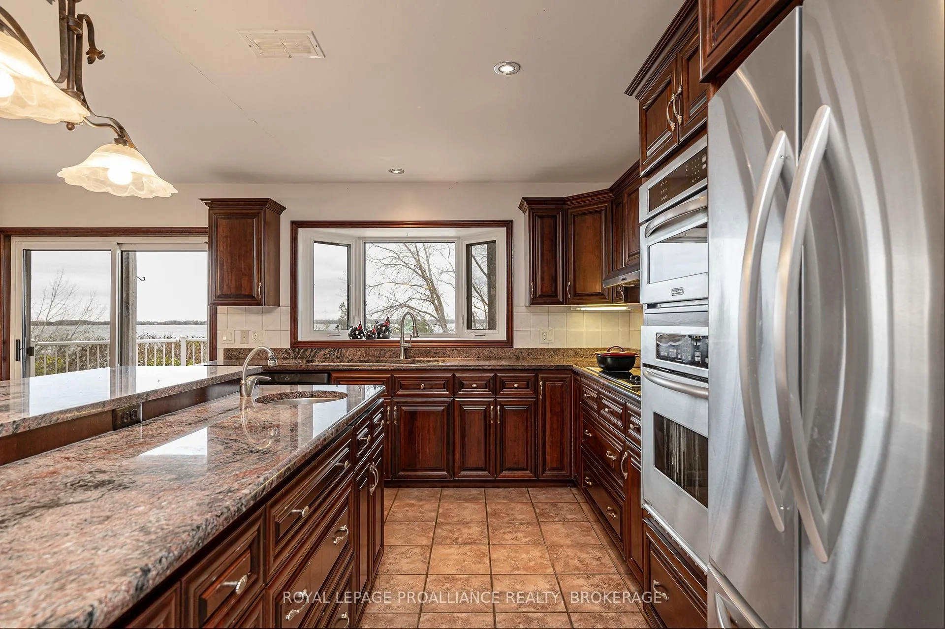 Photo 16 of 4734 Lakeside Lane, Loyalist, Lennox and Addington - South — HOMEH